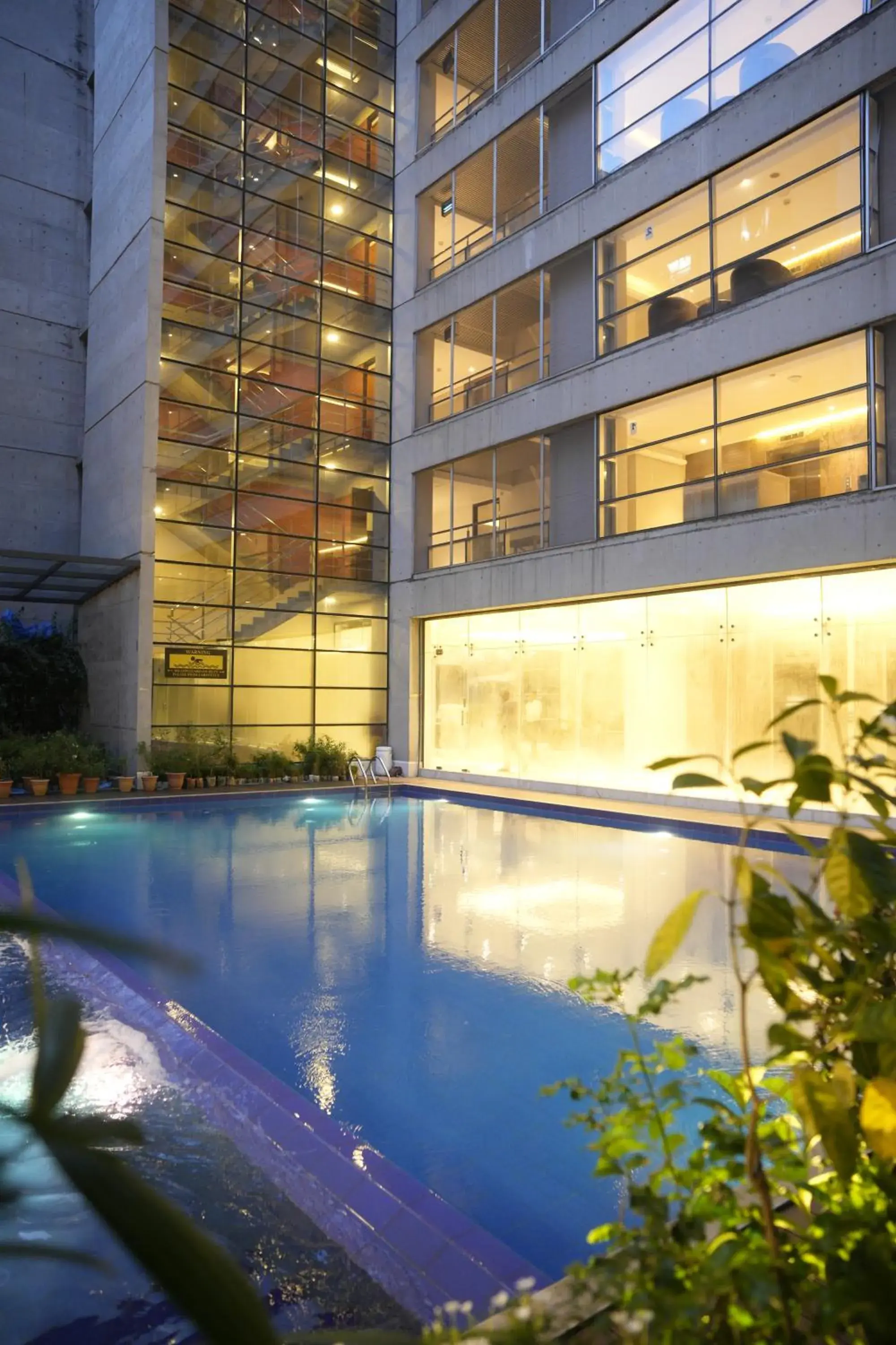 Pool view in Lakeshore Heights Pool view in Lakeshore Heights