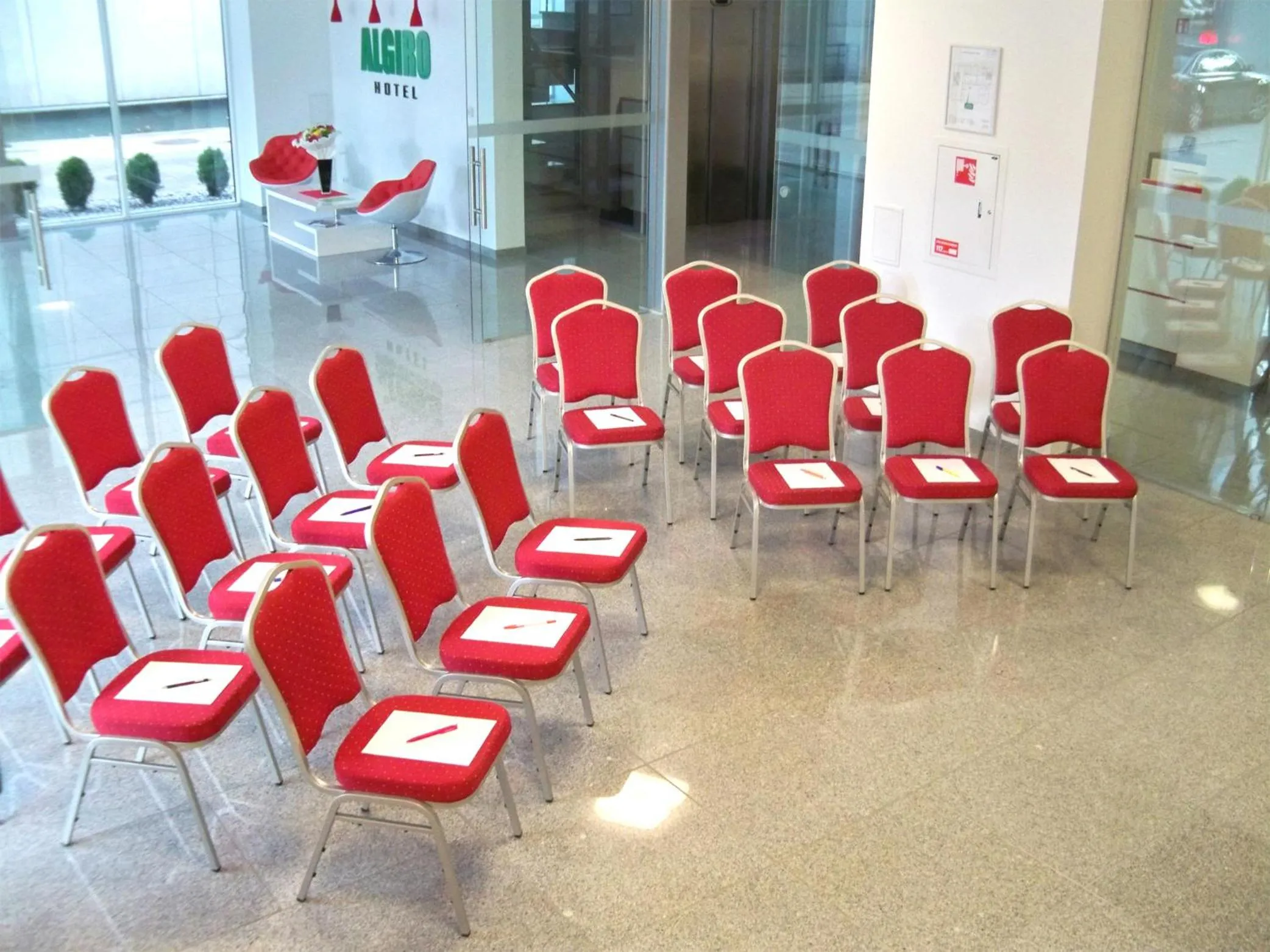 Business facilities in Algiro Hotel