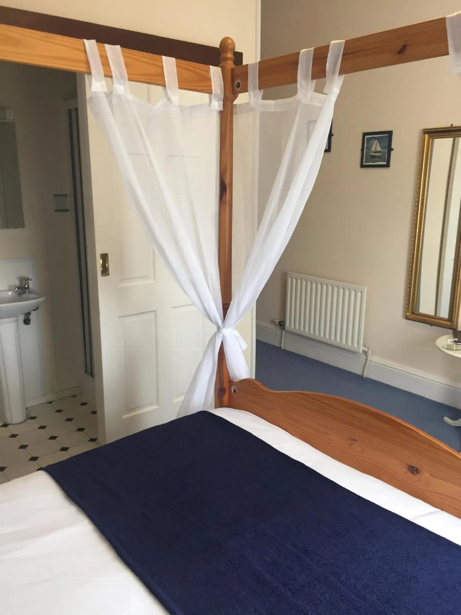 Bed in Marlow Lodge