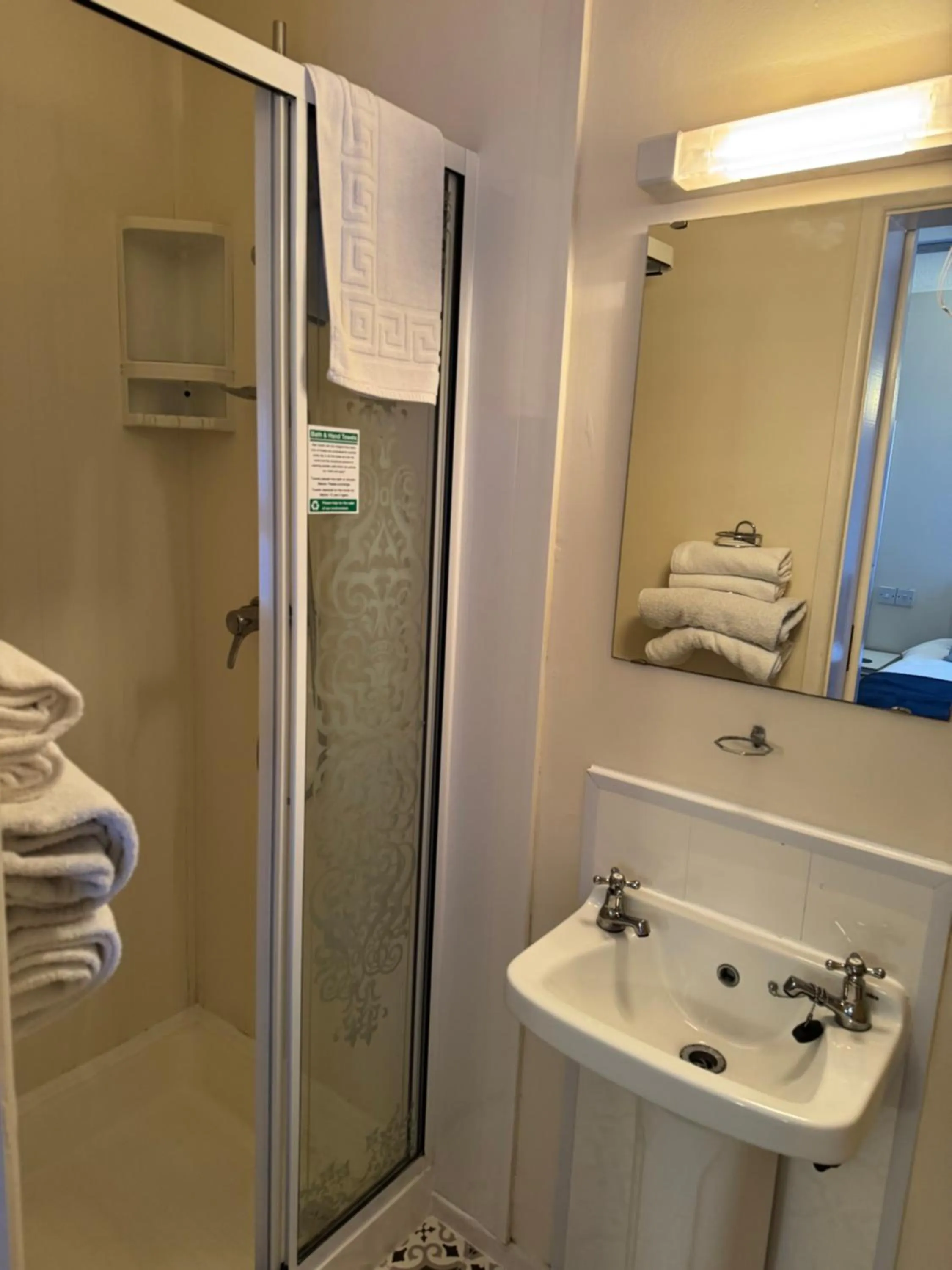 Bathroom in Marlow Lodge