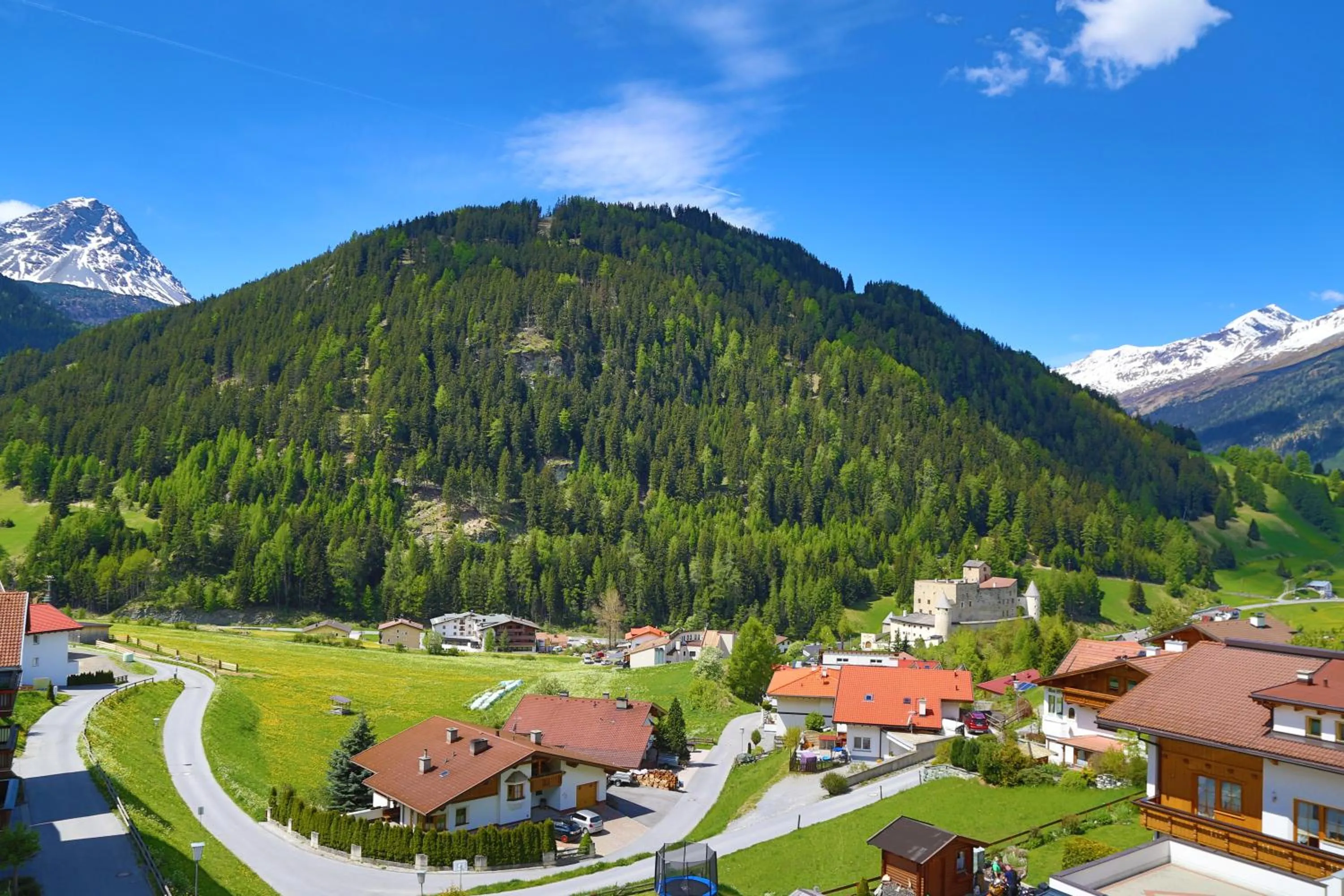 Natural landscape in Haus Piz Lad
