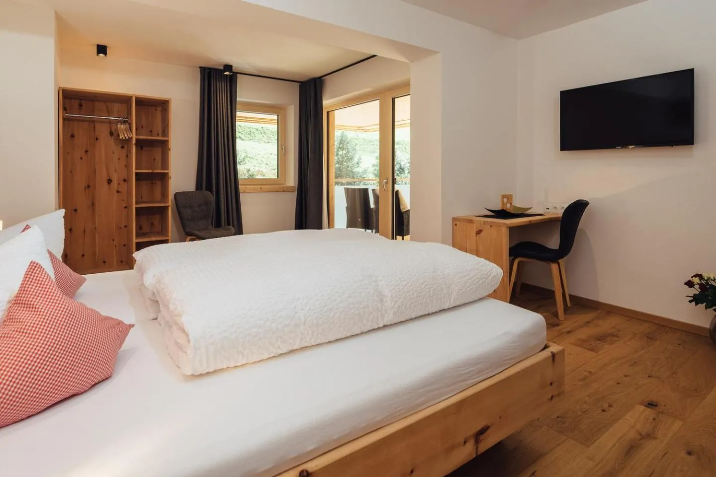 Balcony/Terrace, Bed in Haus Piz Lad