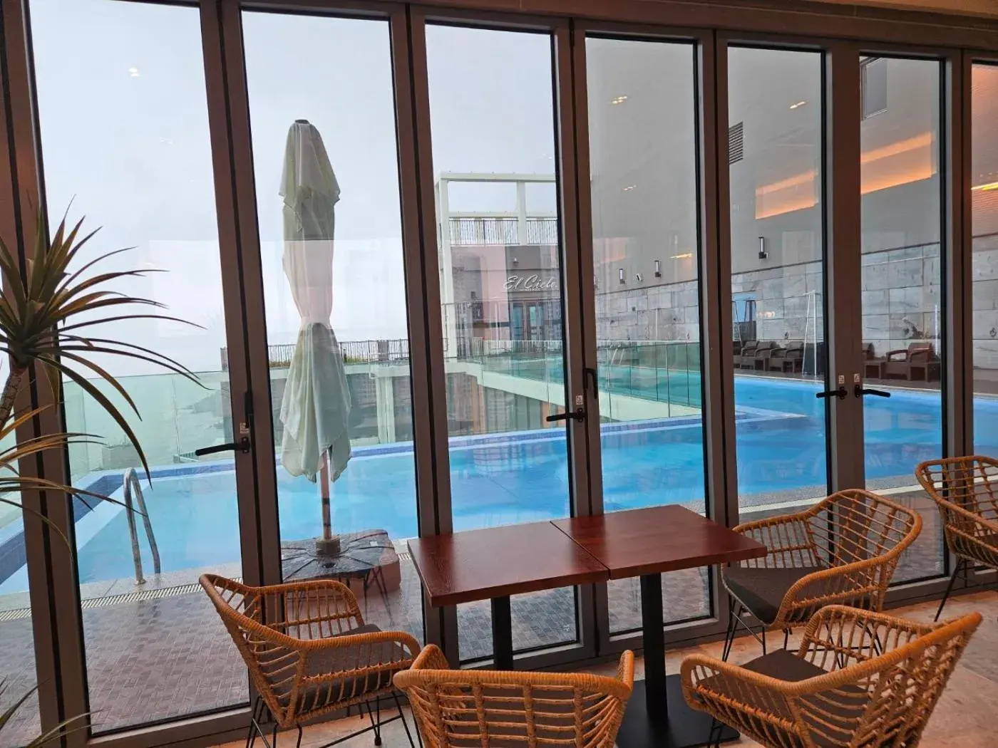 Pool view in Haeundae Elbon The Stay Pool view in Haeundae Elbon The Stay