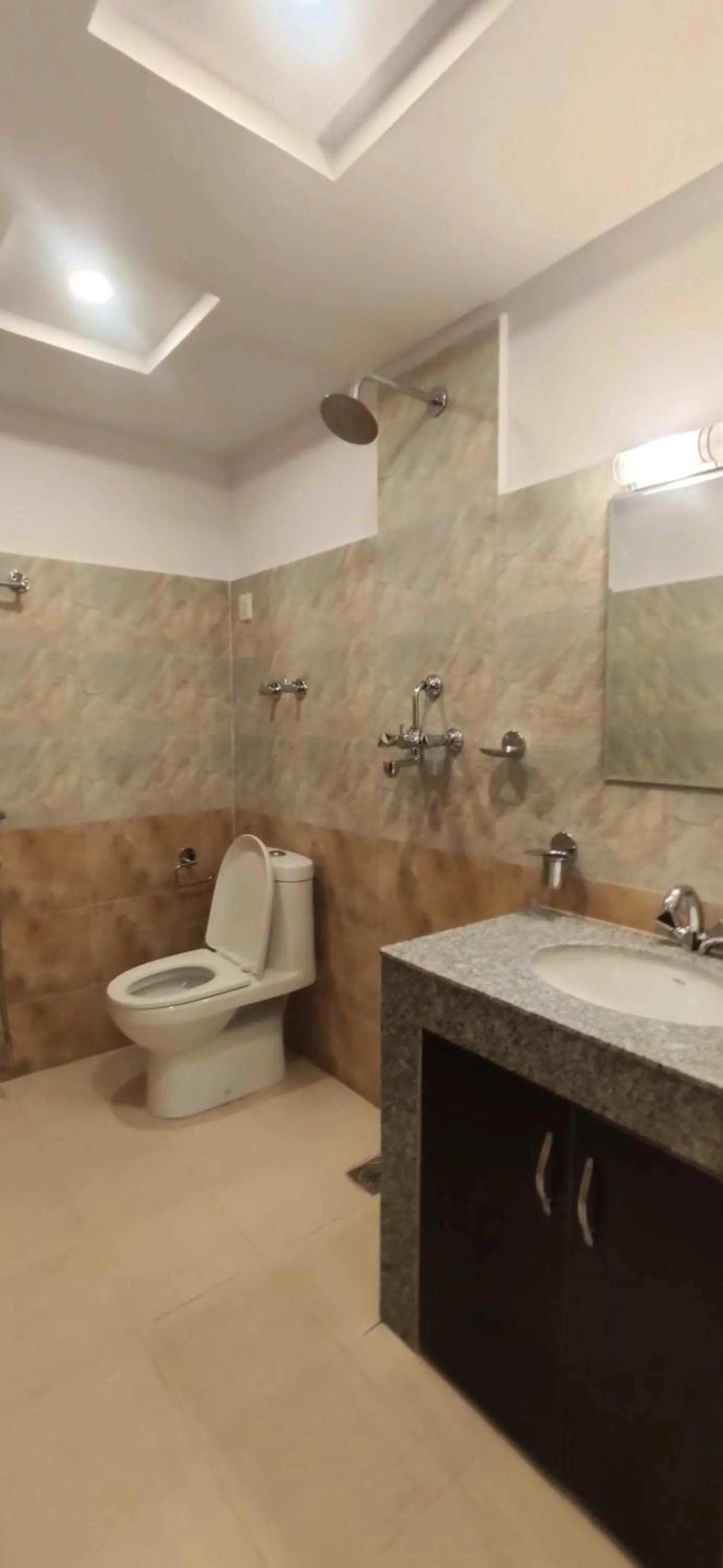 Bathroom in Hotel Pipal Tree