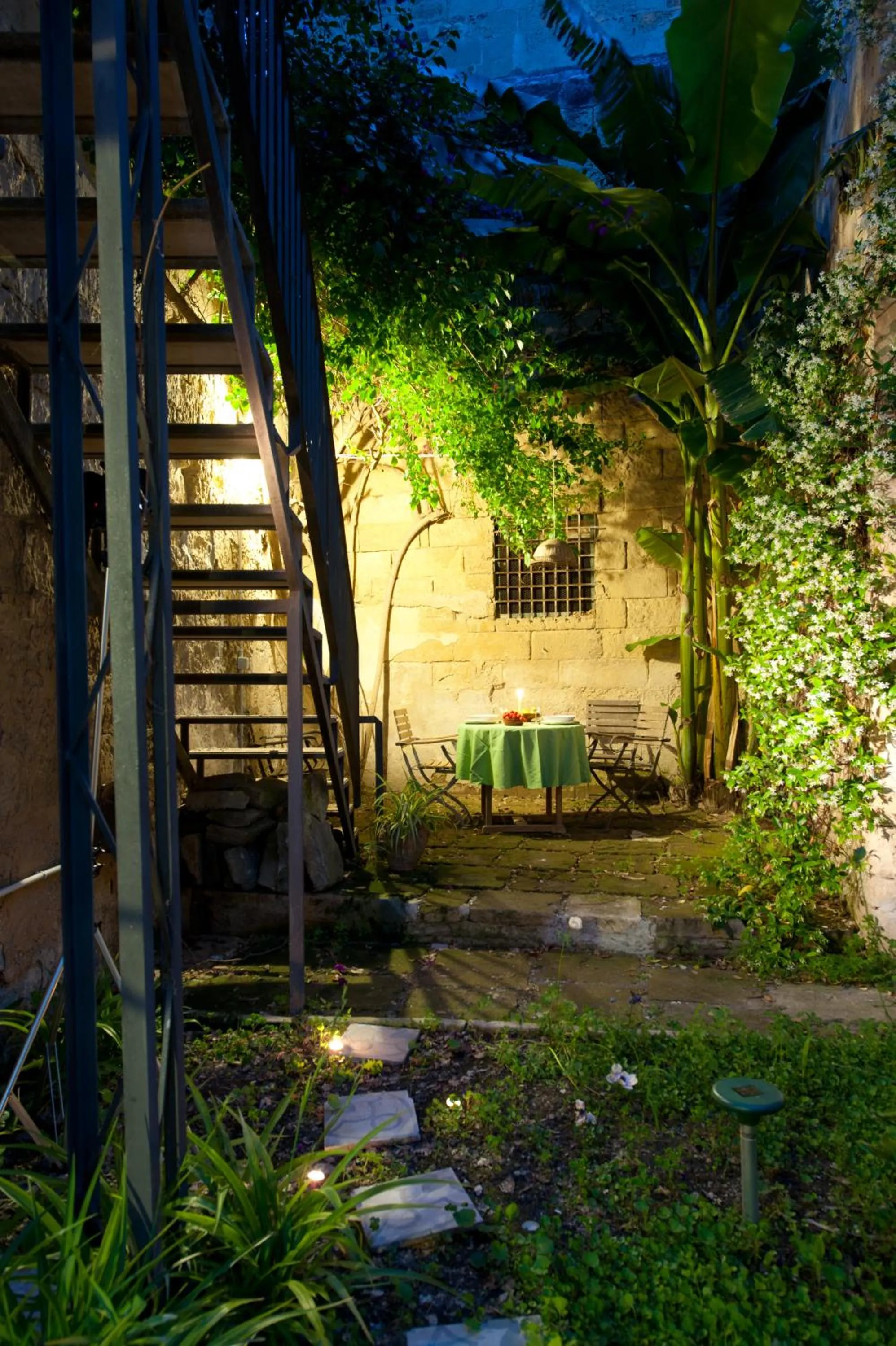 Night in Casa d'Artista Suite & Garden