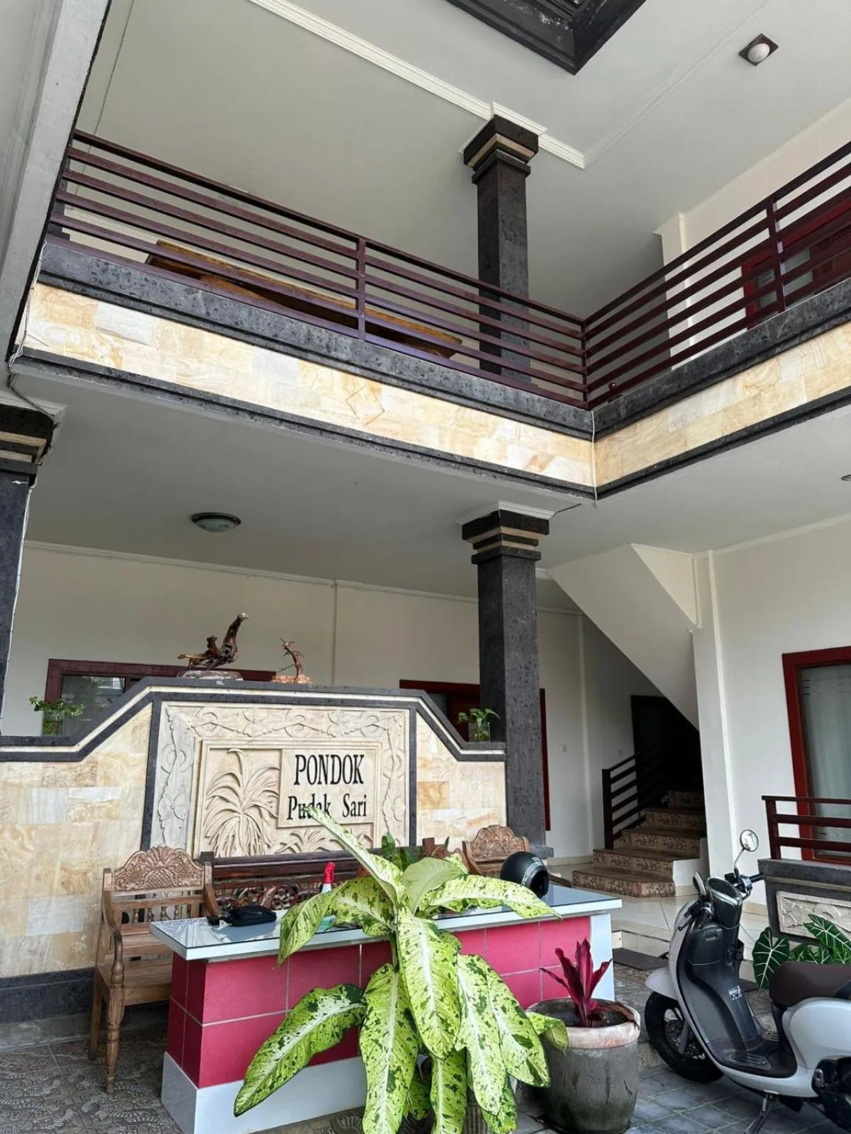 Lobby or reception in Pudak Sari Homestay