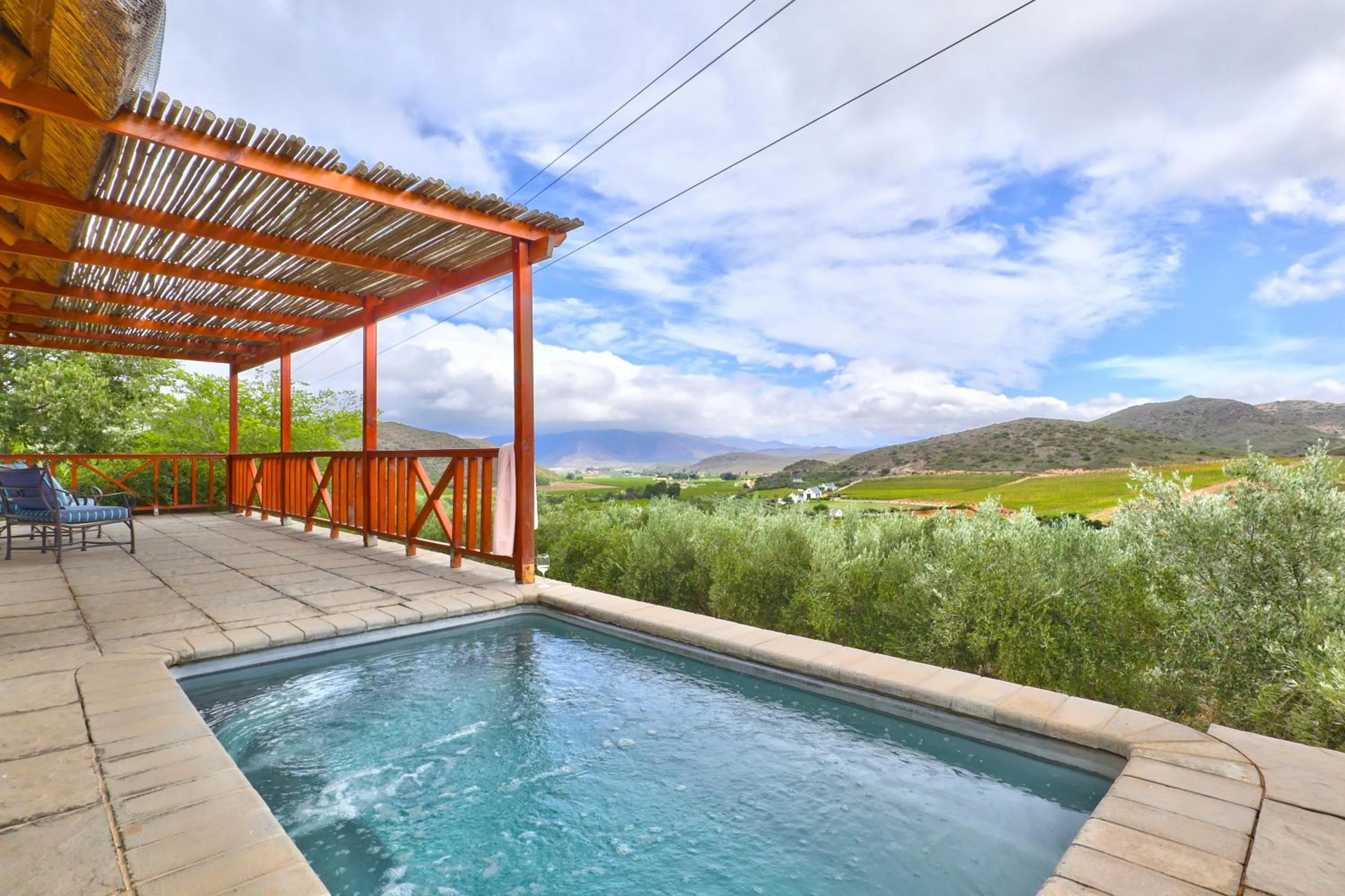 Pool view in Orange Grove