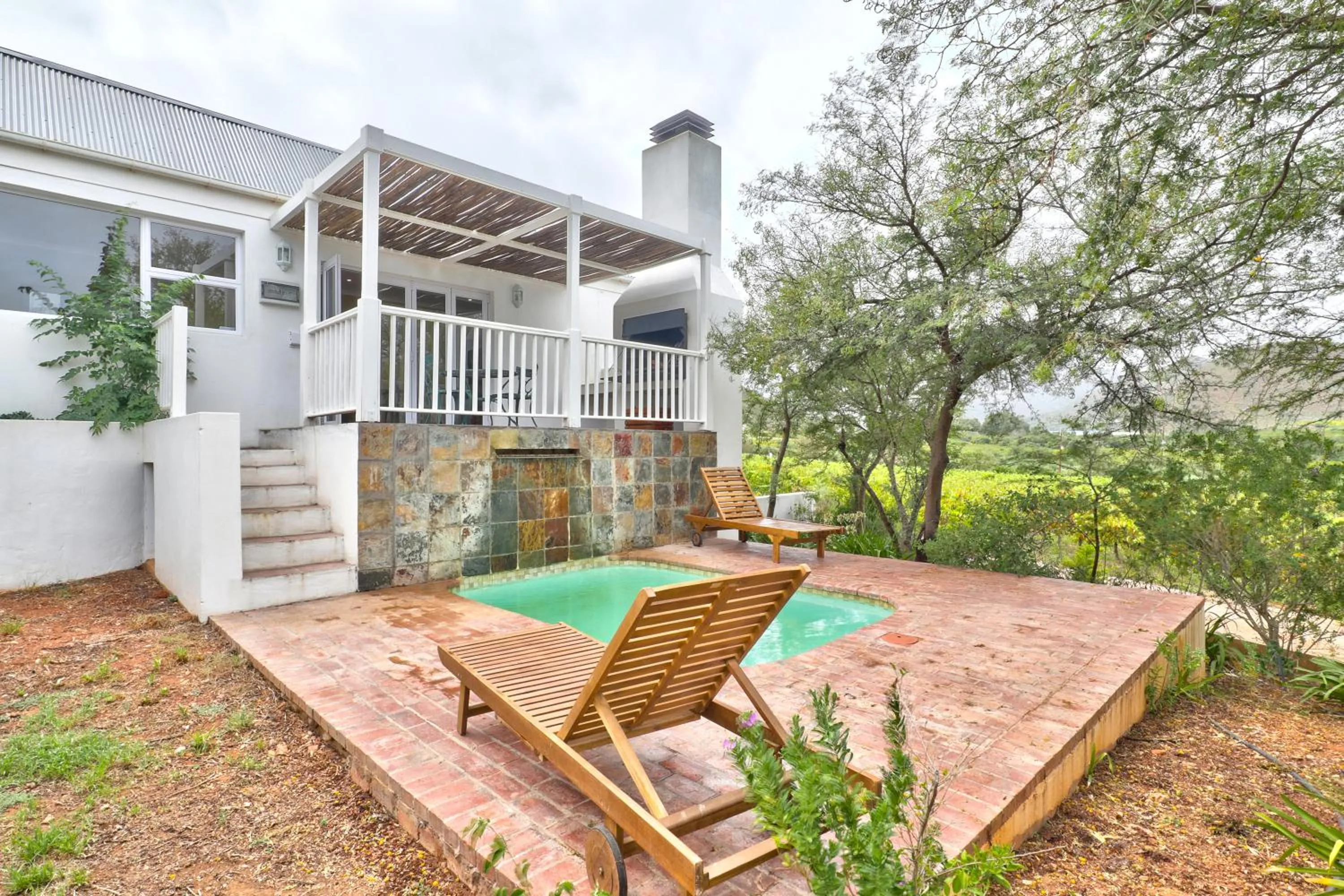 Swimming pool in Orange Grove
