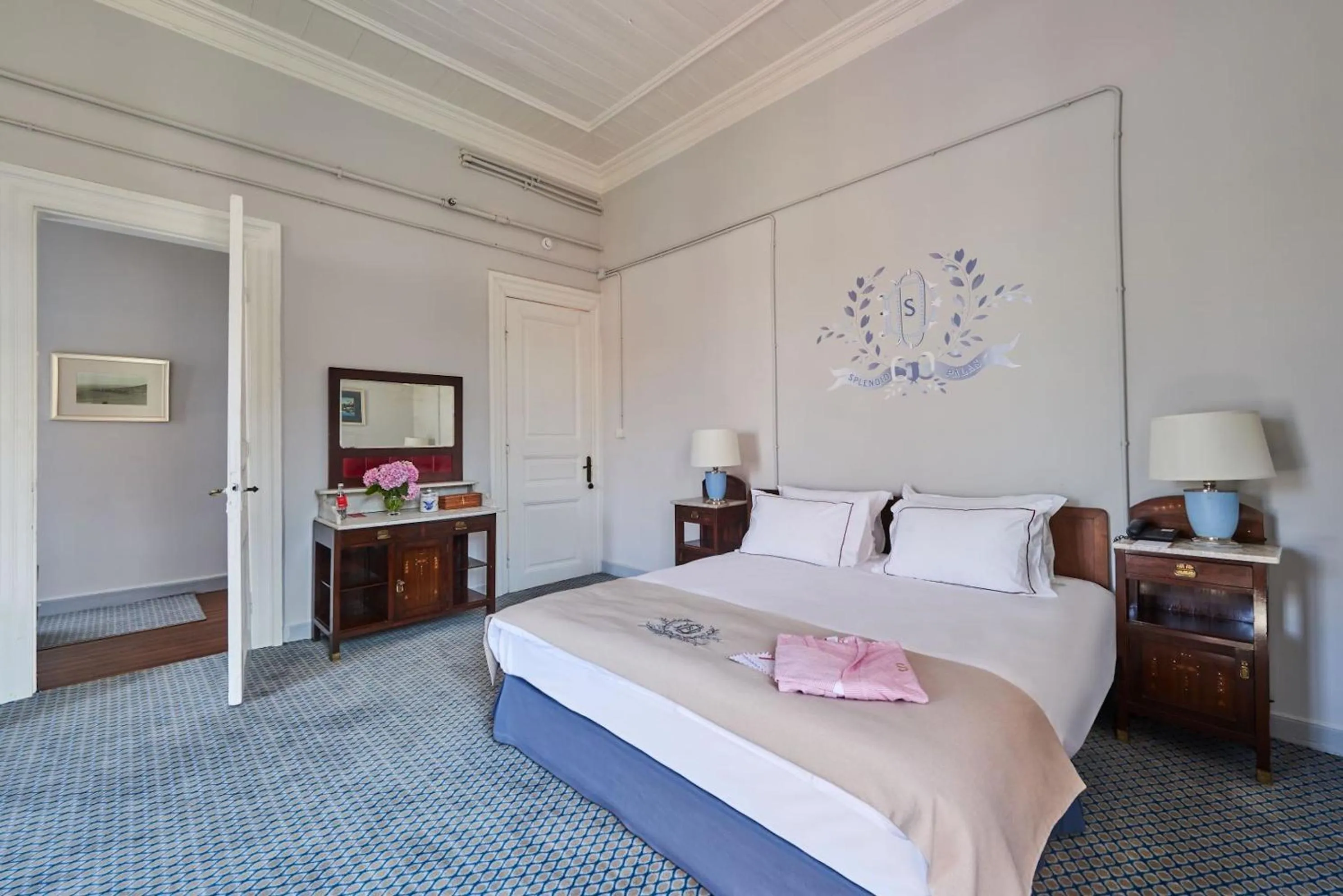 Bed in Büyükada Splendid Palace Hotel