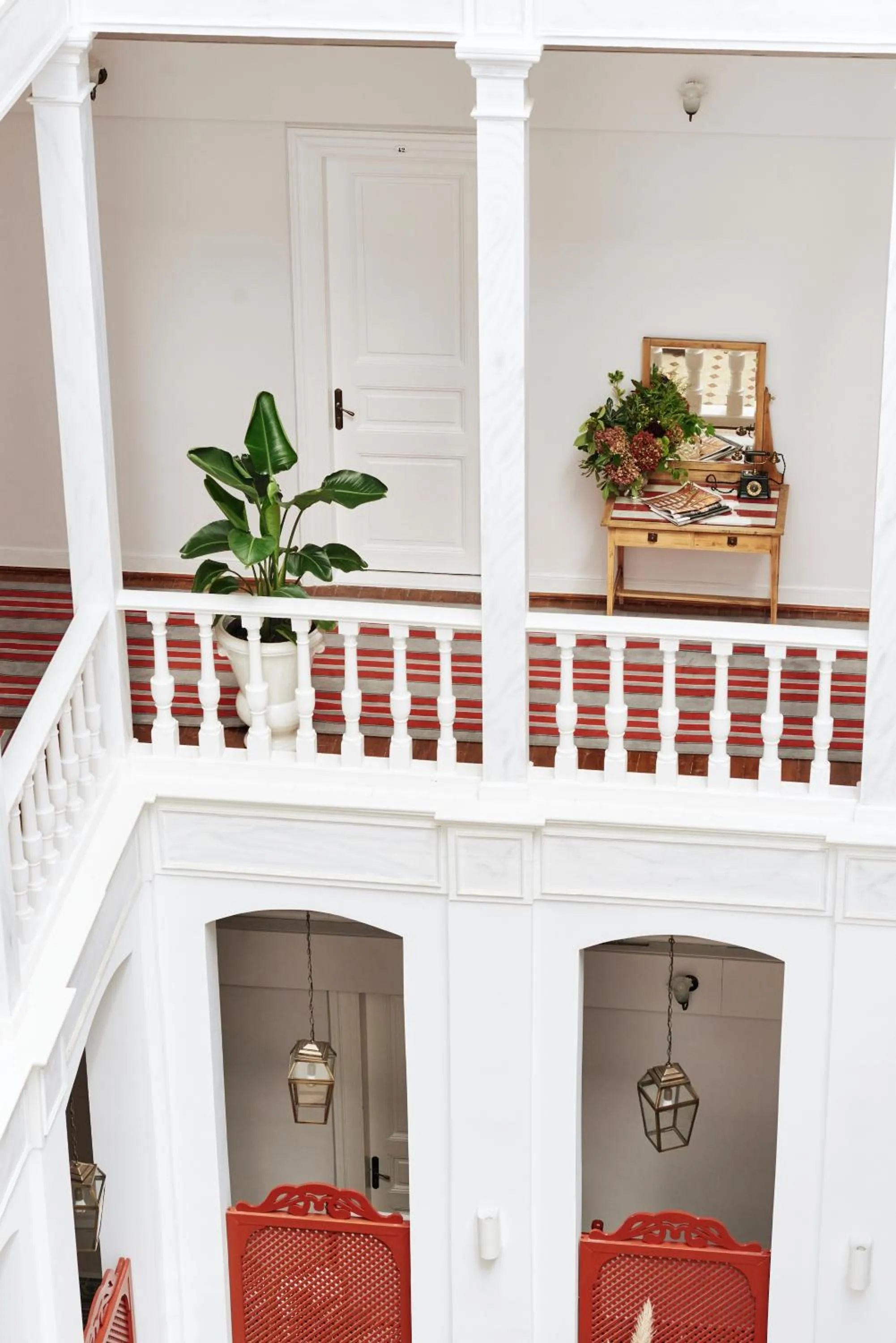 Inner courtyard view in Büyükada Splendid Palace Hotel