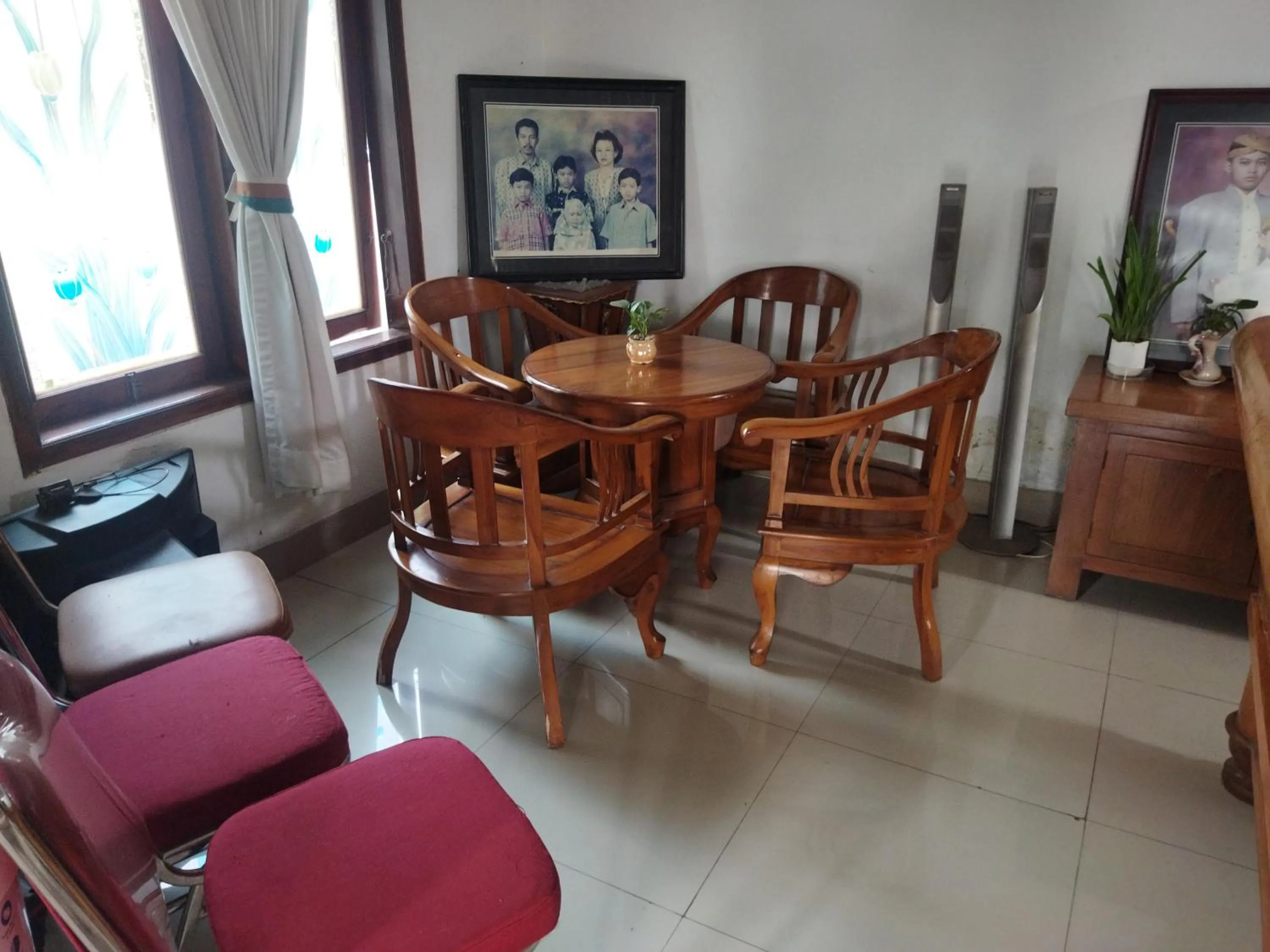 Dining Area in Hotel Putra Kembar
