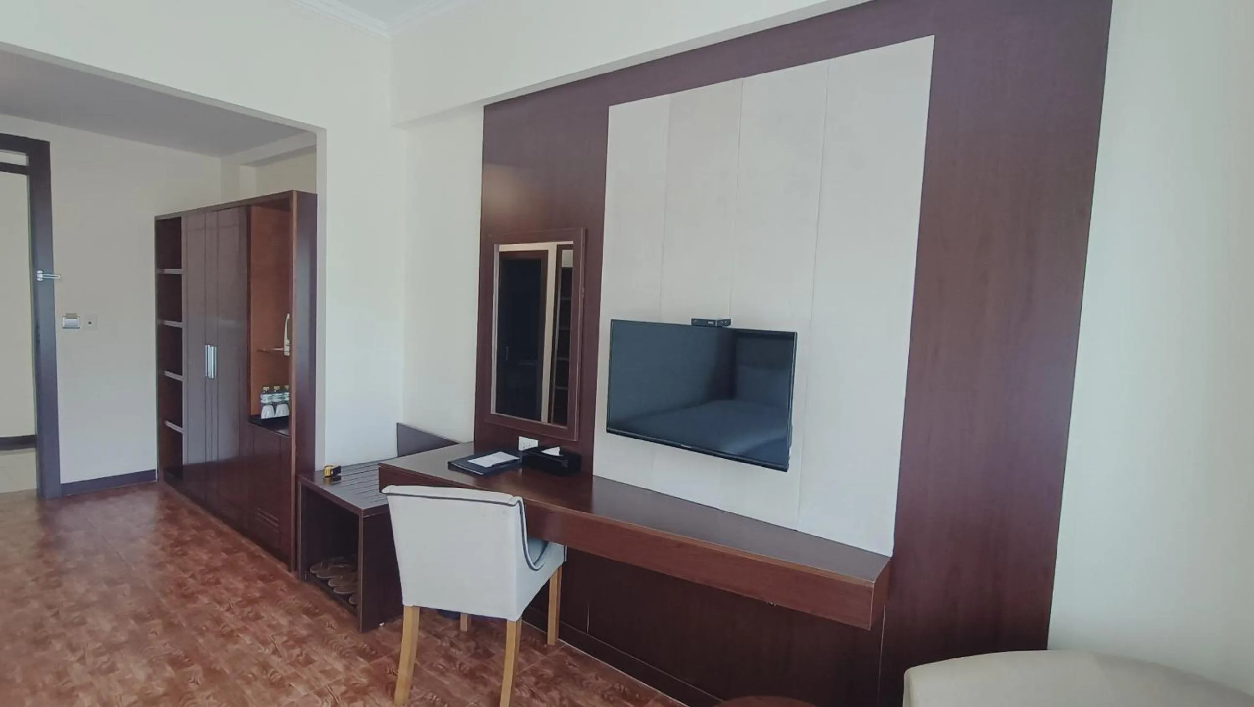 Communal lounge/ TV room in Muong Thanh Lai Chau Hotel