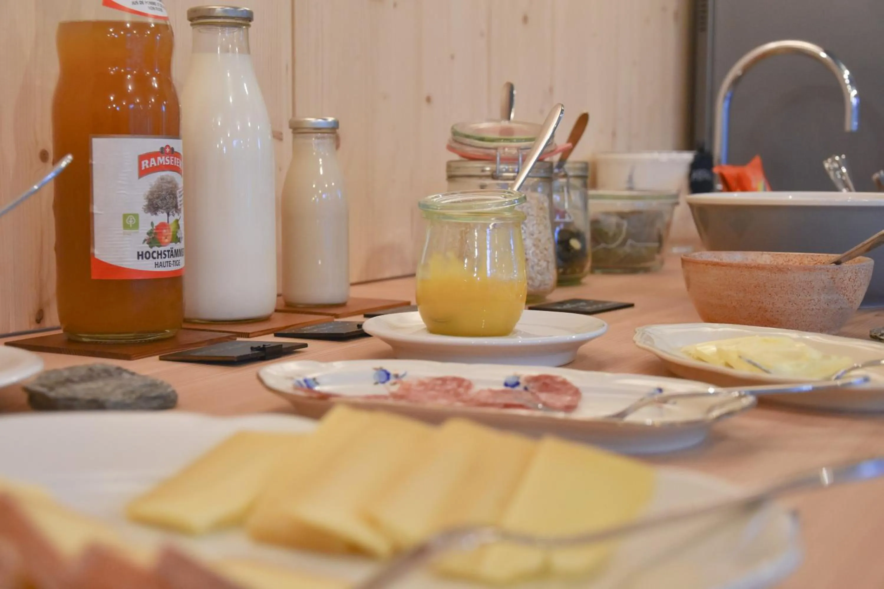 Breakfast in Berglodge Goms (Hotel)