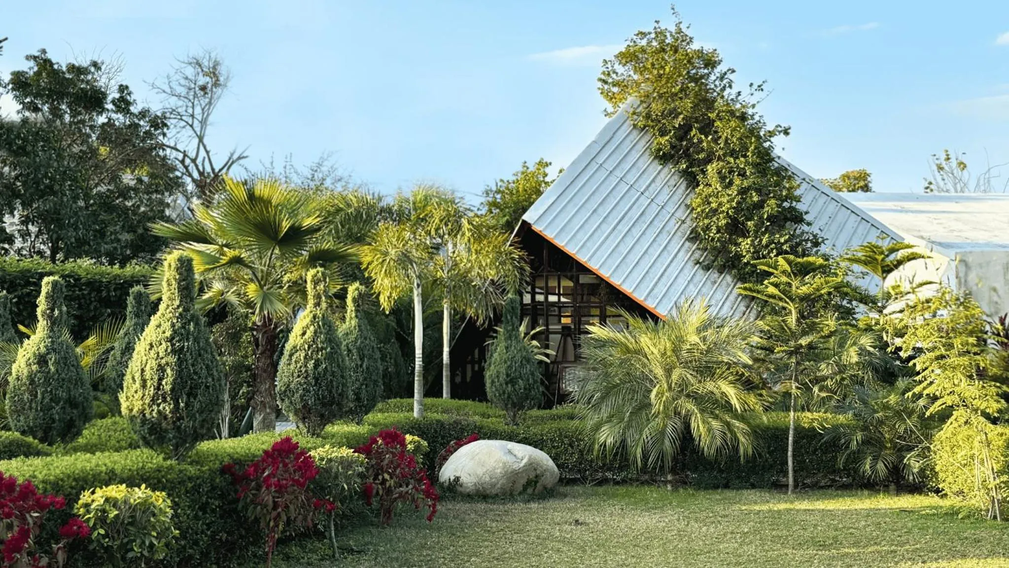 Garden in juSTa Lazy Haven Corbett, Uttarakhand