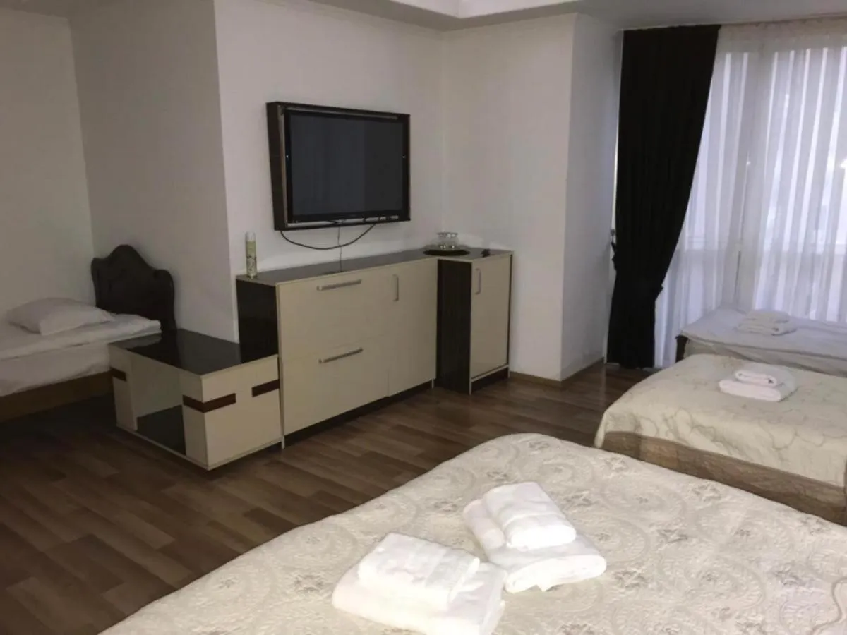 TV/Entertainment Center in Argo Hotel