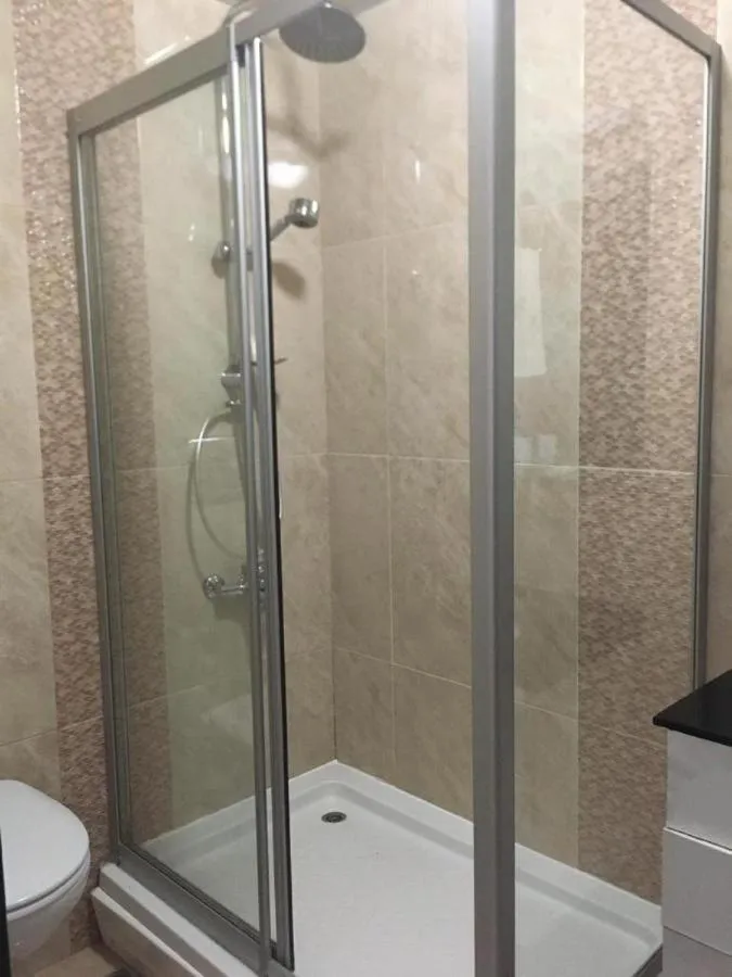 Bathroom in Argo Hotel