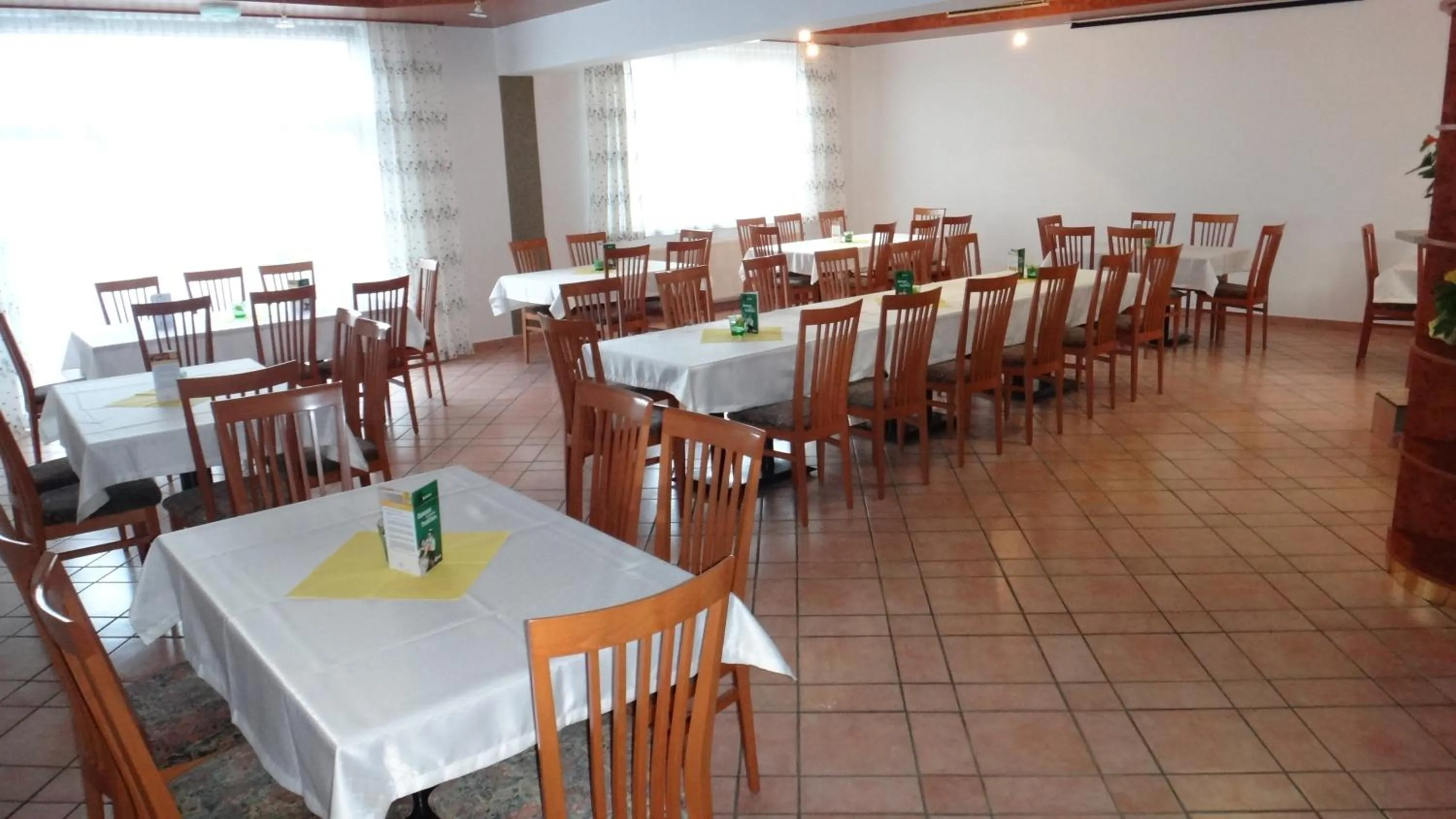 Restaurant/places to eat in sWirtshaus M&N