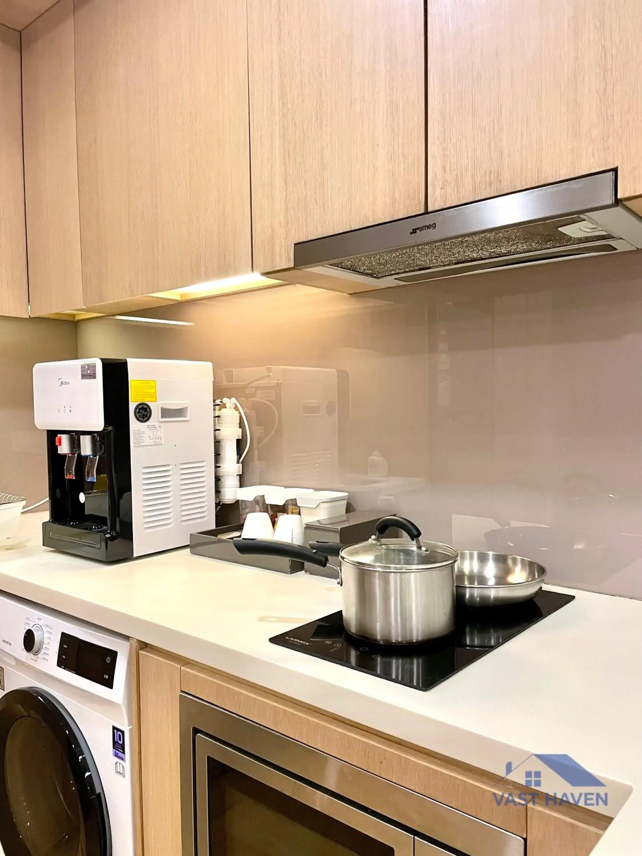 Kitchen or kitchenette in 188 Suites KLCC by VastHaven Kitchen or kitchenette in 188 Suites KLCC by VastHaven