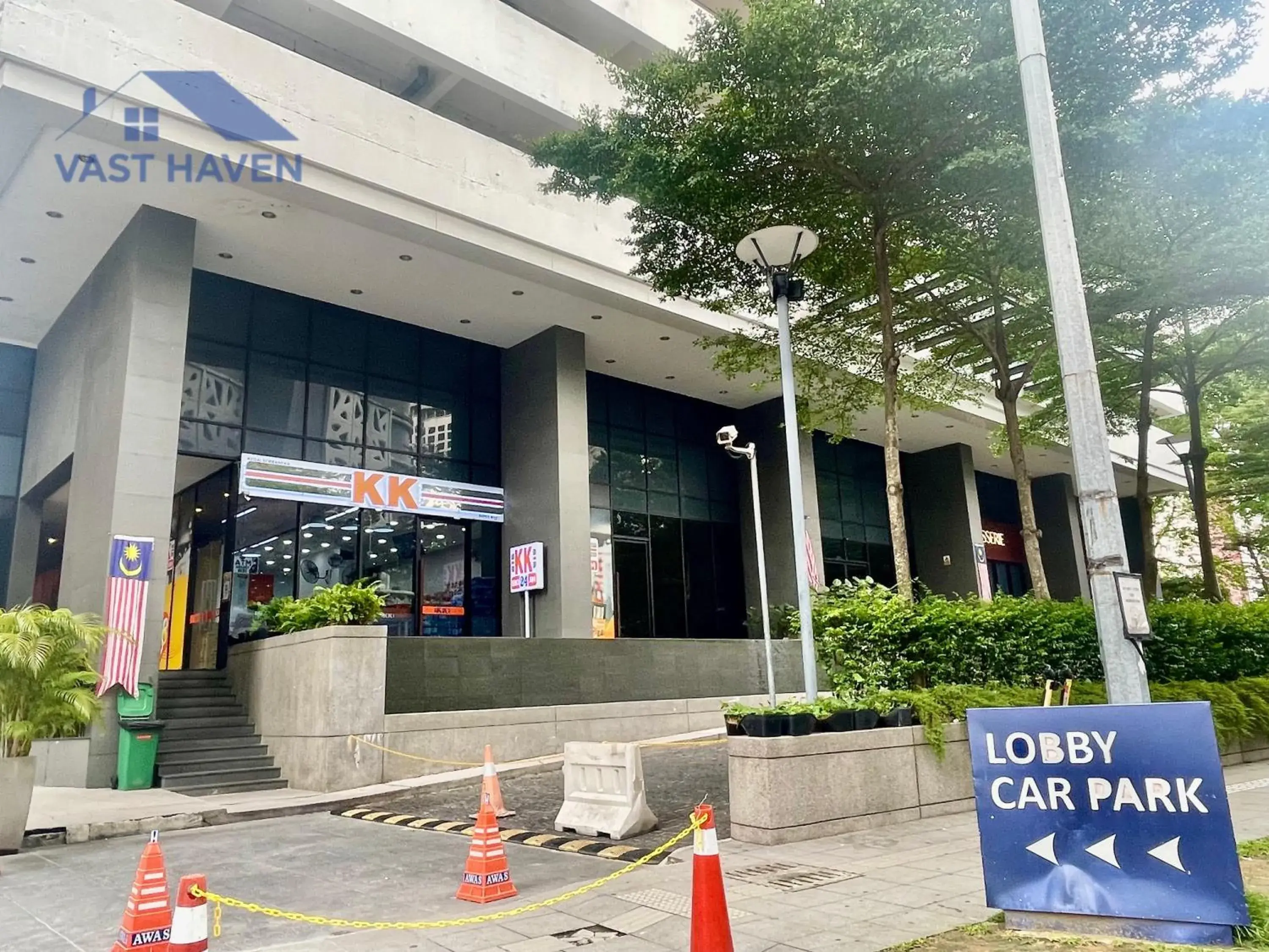 Property building in 188 Suites KLCC by VastHaven Property building in 188 Suites KLCC by VastHaven