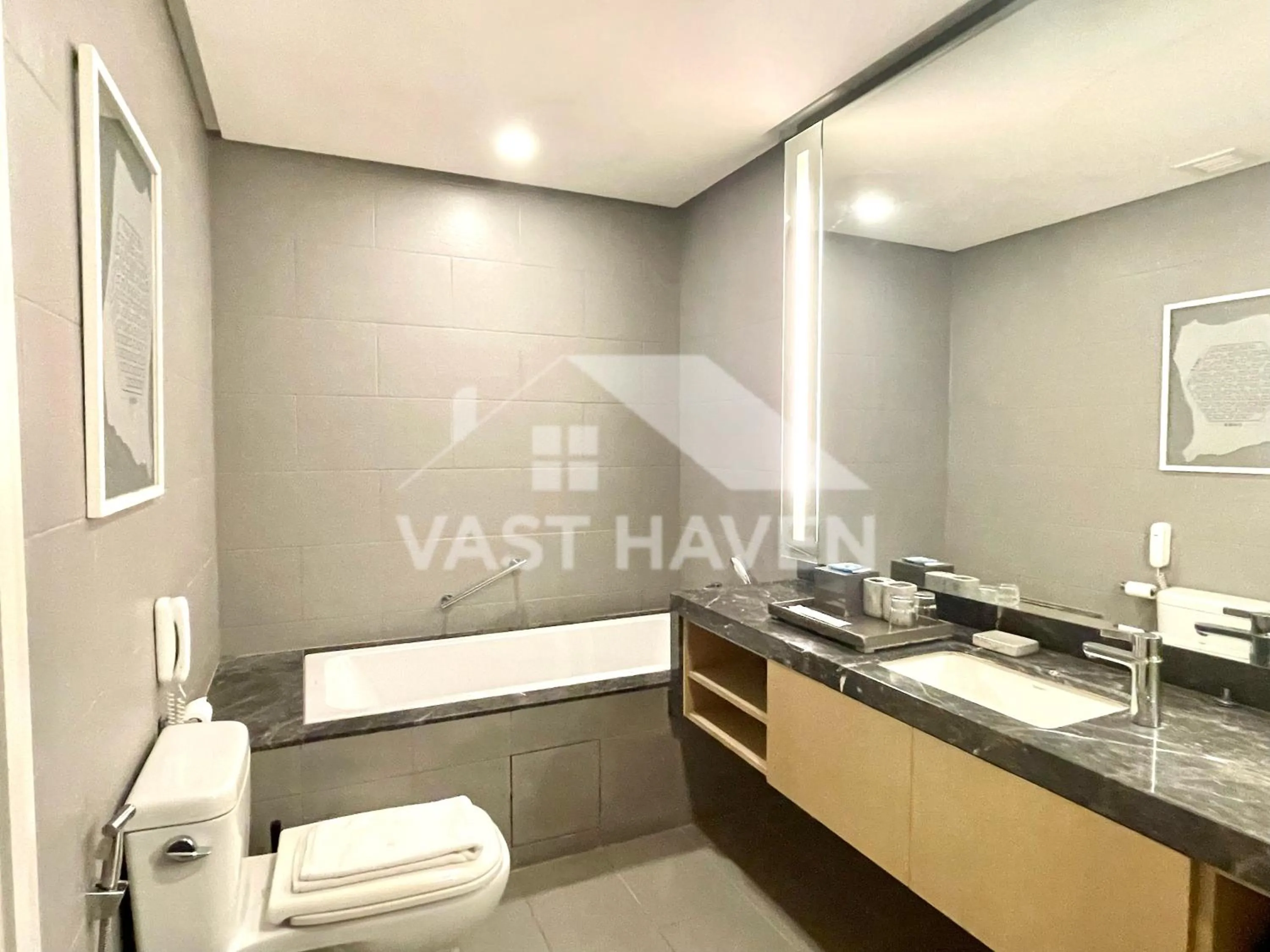 Toilet in 188 Suites KLCC by VastHaven