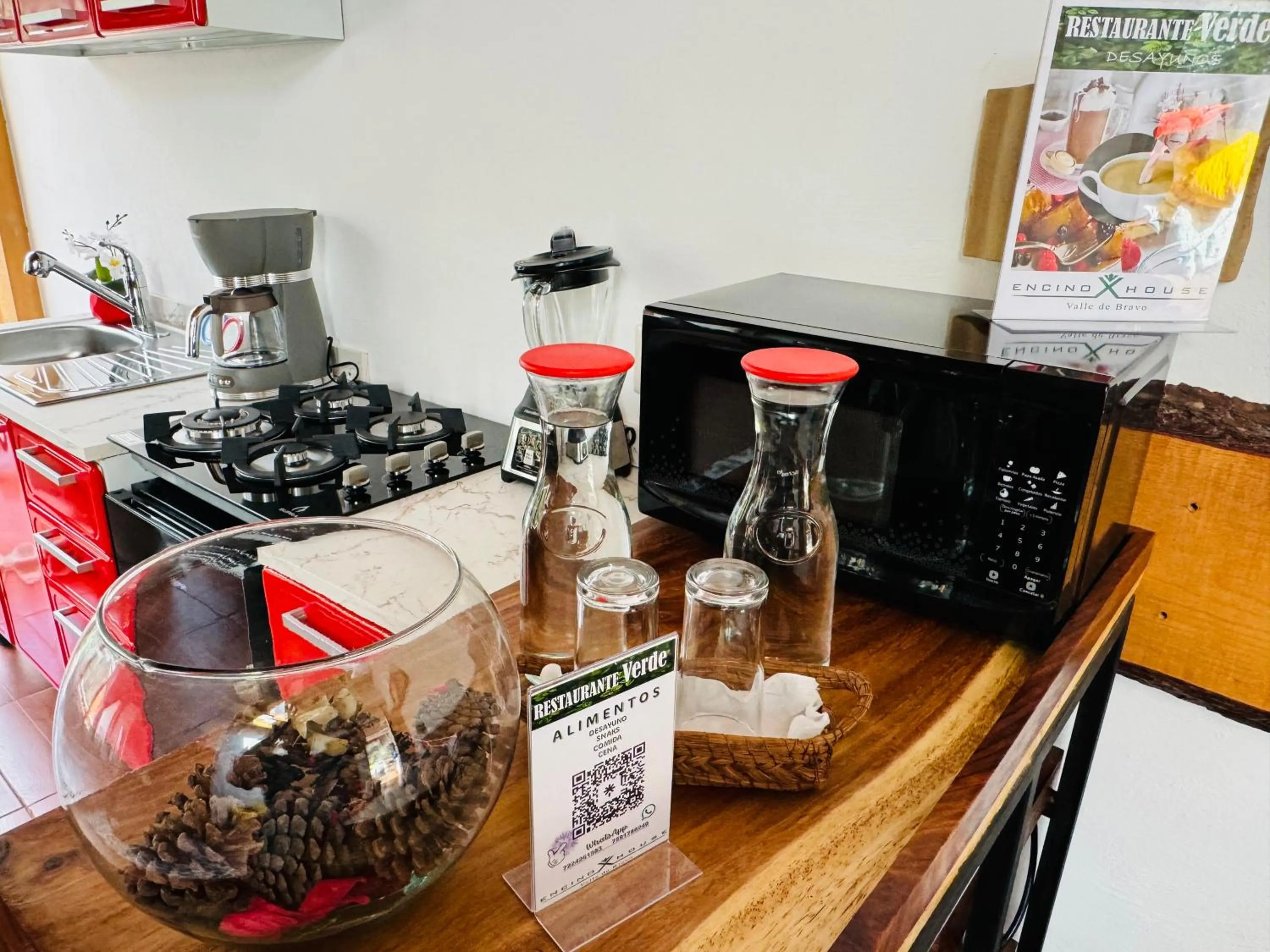 Coffee/tea facilities in Encino House Hotel Boutique