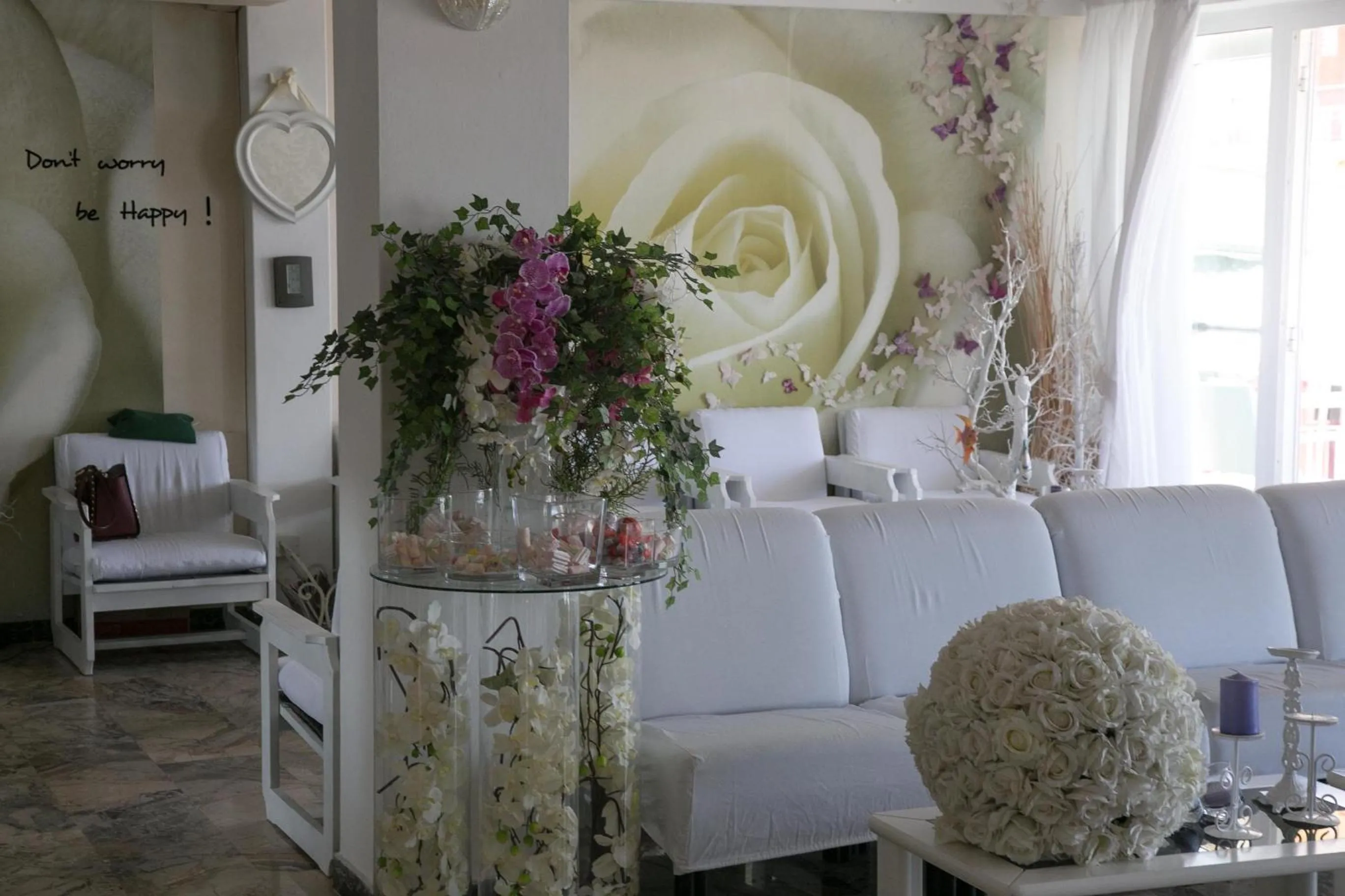 Decorative detail in Hotel Heaven