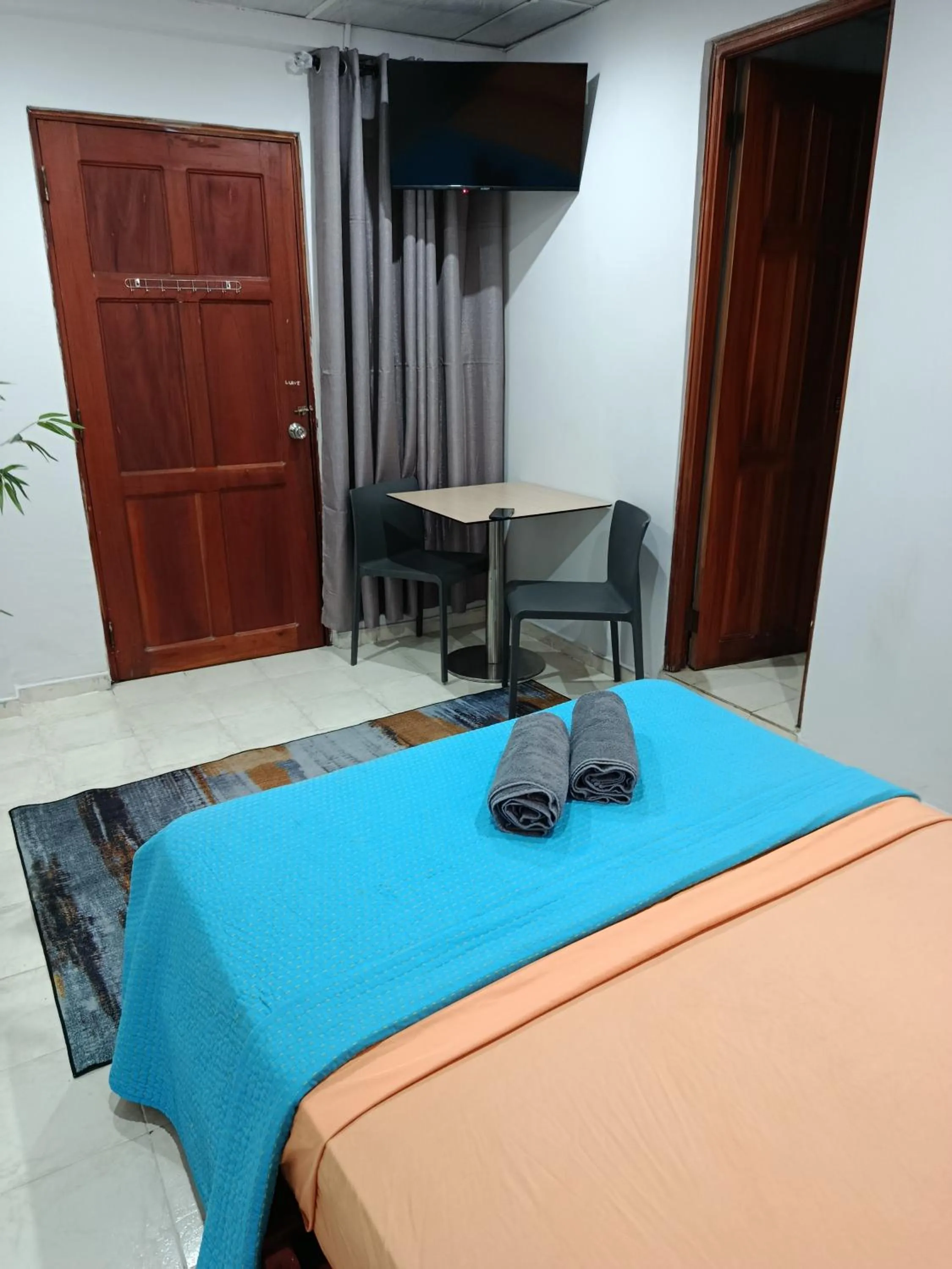 Bedroom, Bed in Hostal Cigarra