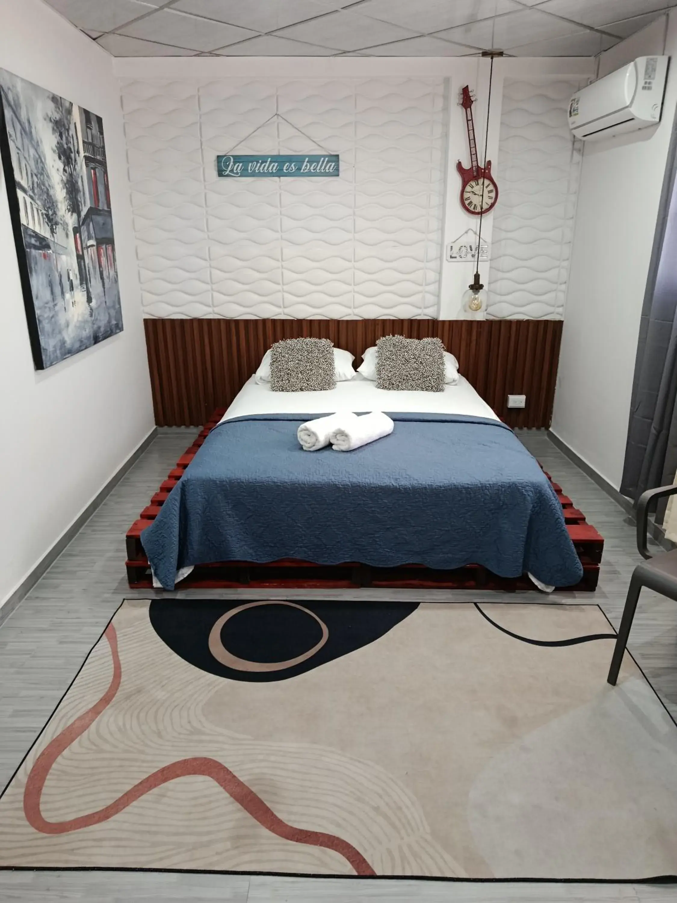 Bedroom, Bed in Hostal Cigarra Bedroom, Bed in Hostal Cigarra