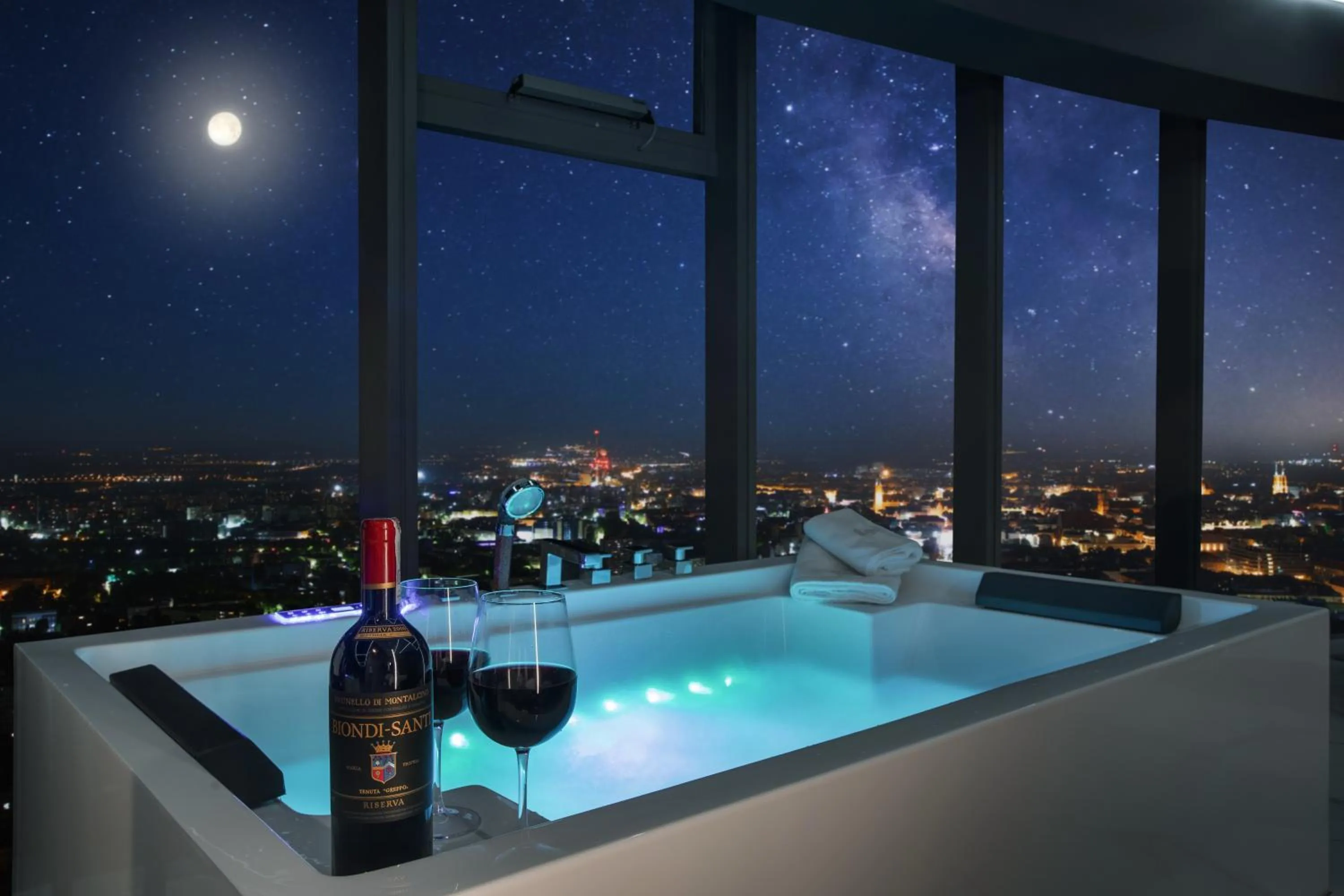 Night in In The Sky - Apartamenty w Sky Tower