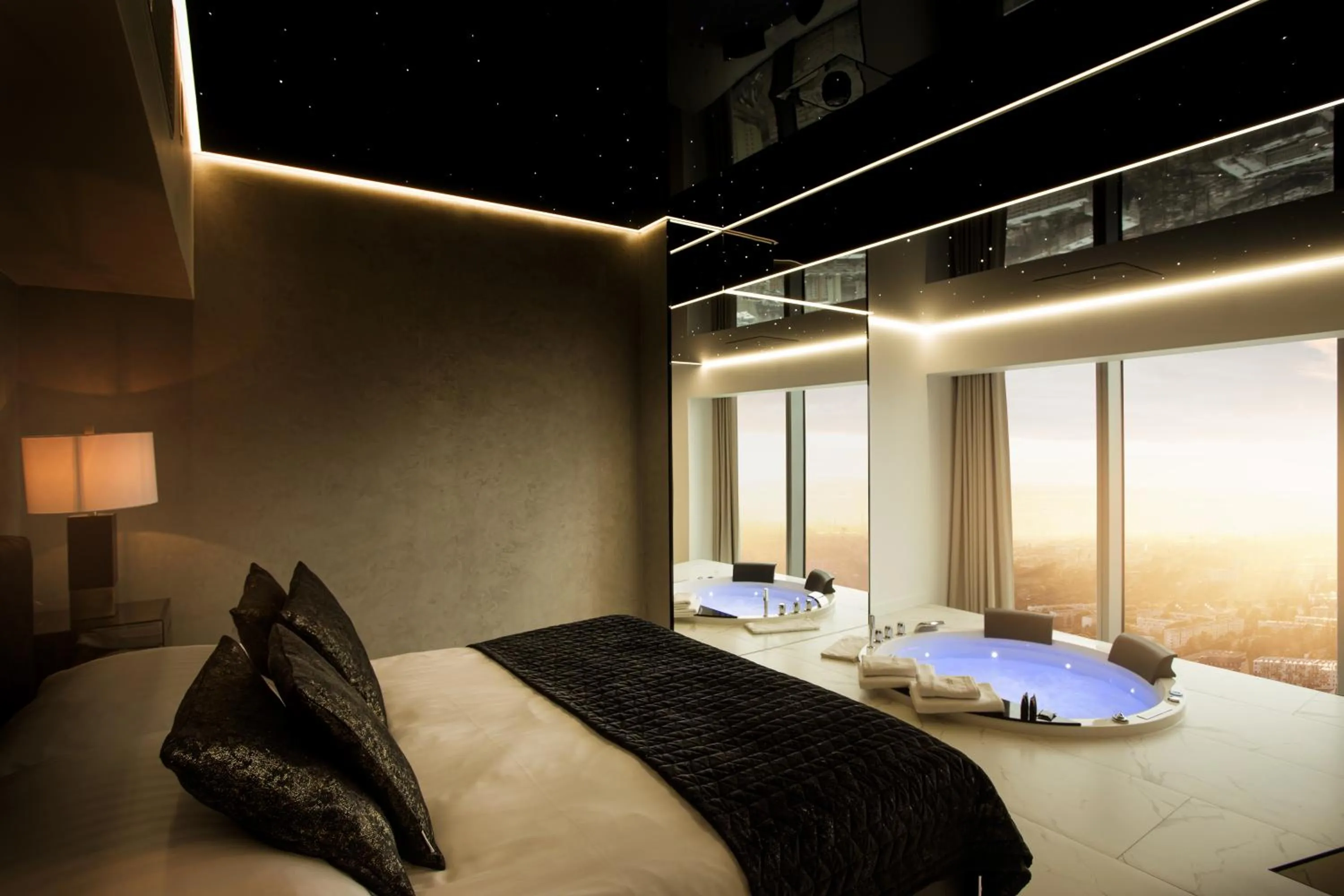 Bed in In The Sky - Apartamenty w Sky Tower