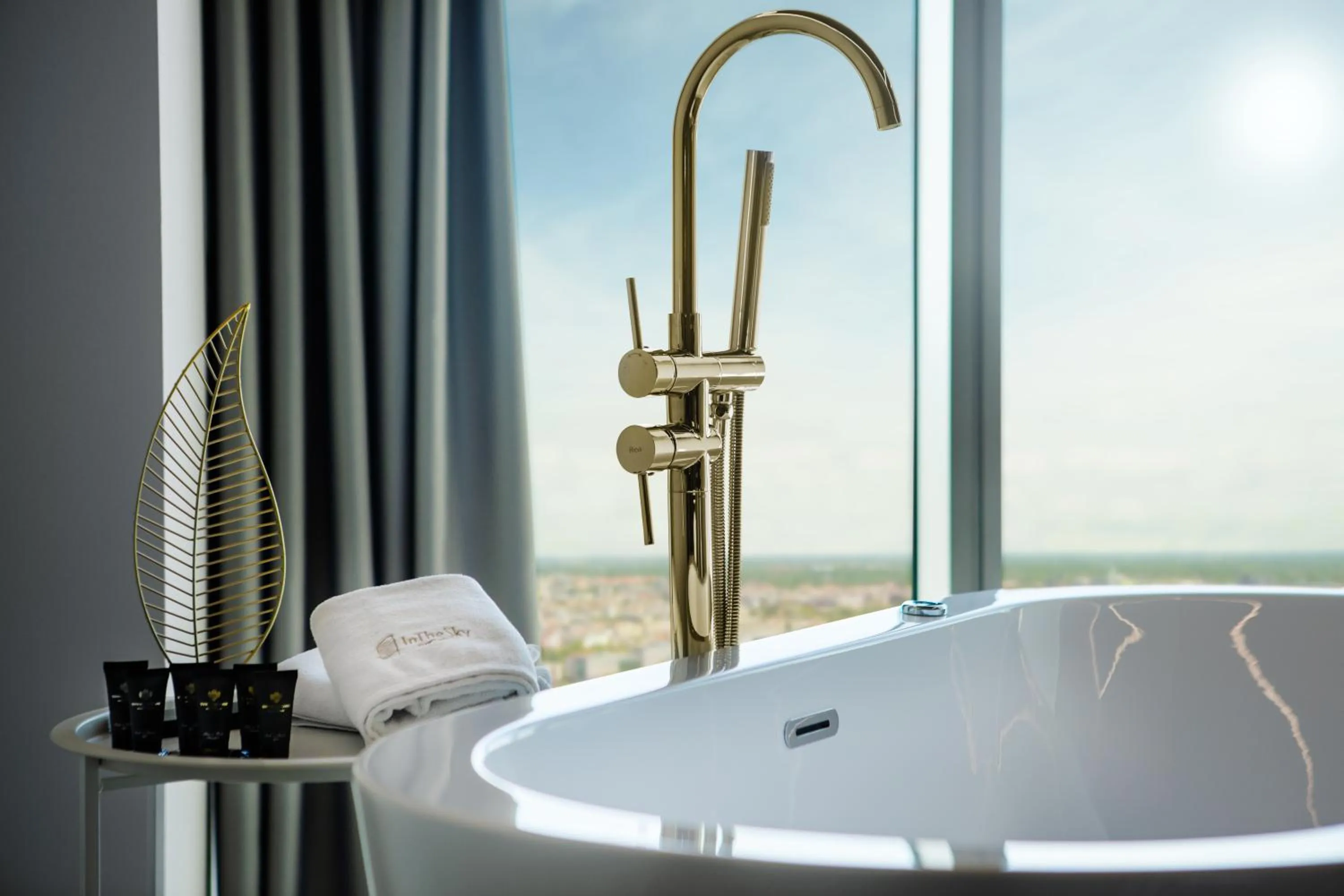 Bird's eye view in In The Sky - Apartamenty w Sky Tower