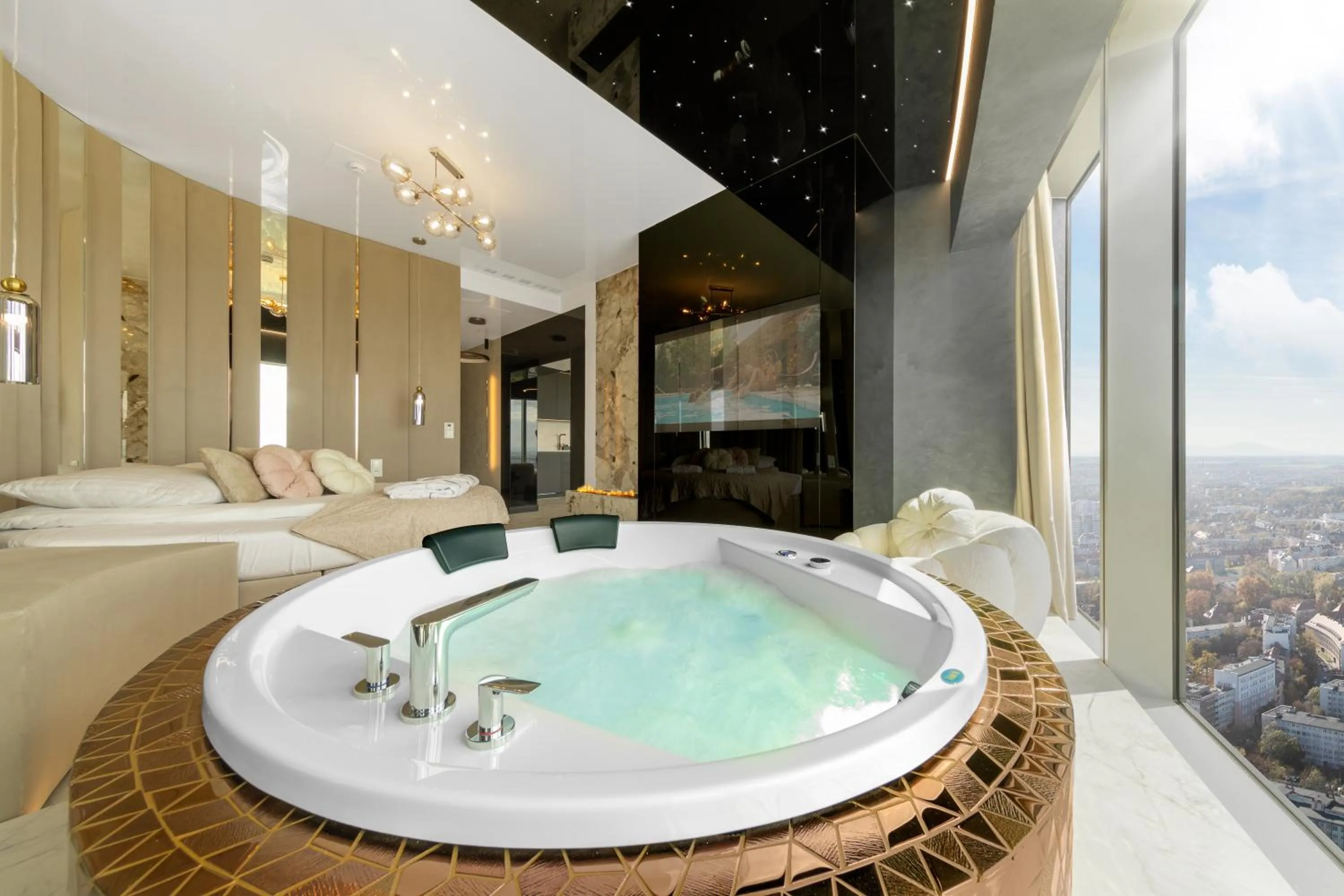 Hot Tub in In The Sky - Apartamenty w Sky Tower