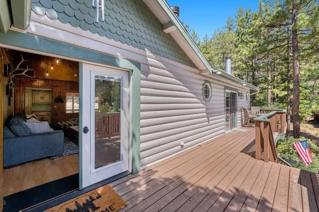 Cozy Cabin perfect for 2 Families