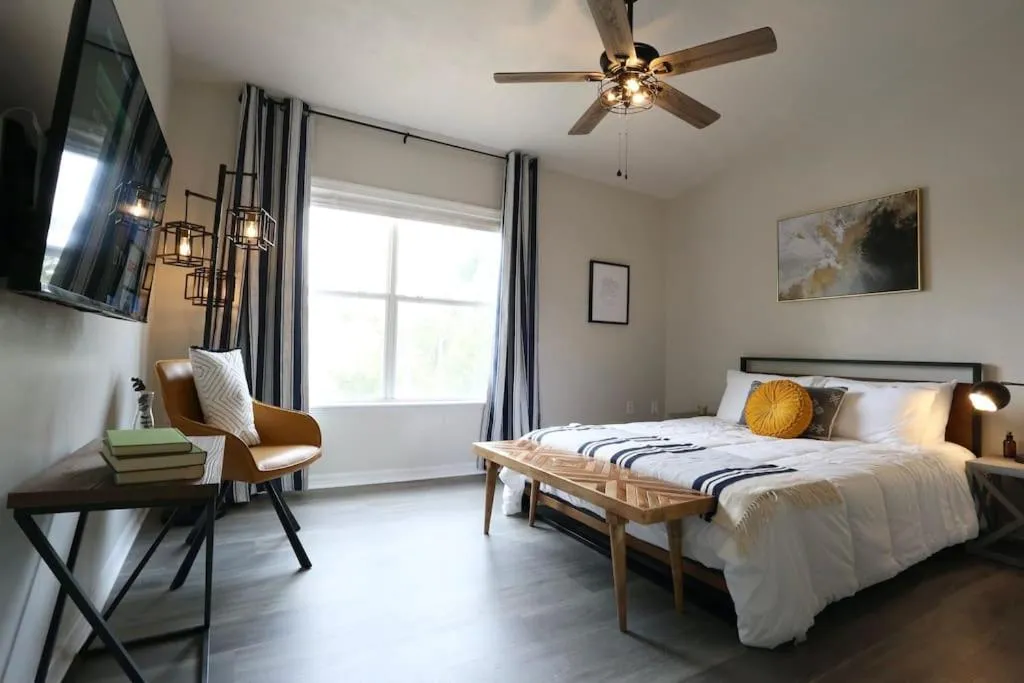 Renovated Modern Industrial Suite 2 BR Condo