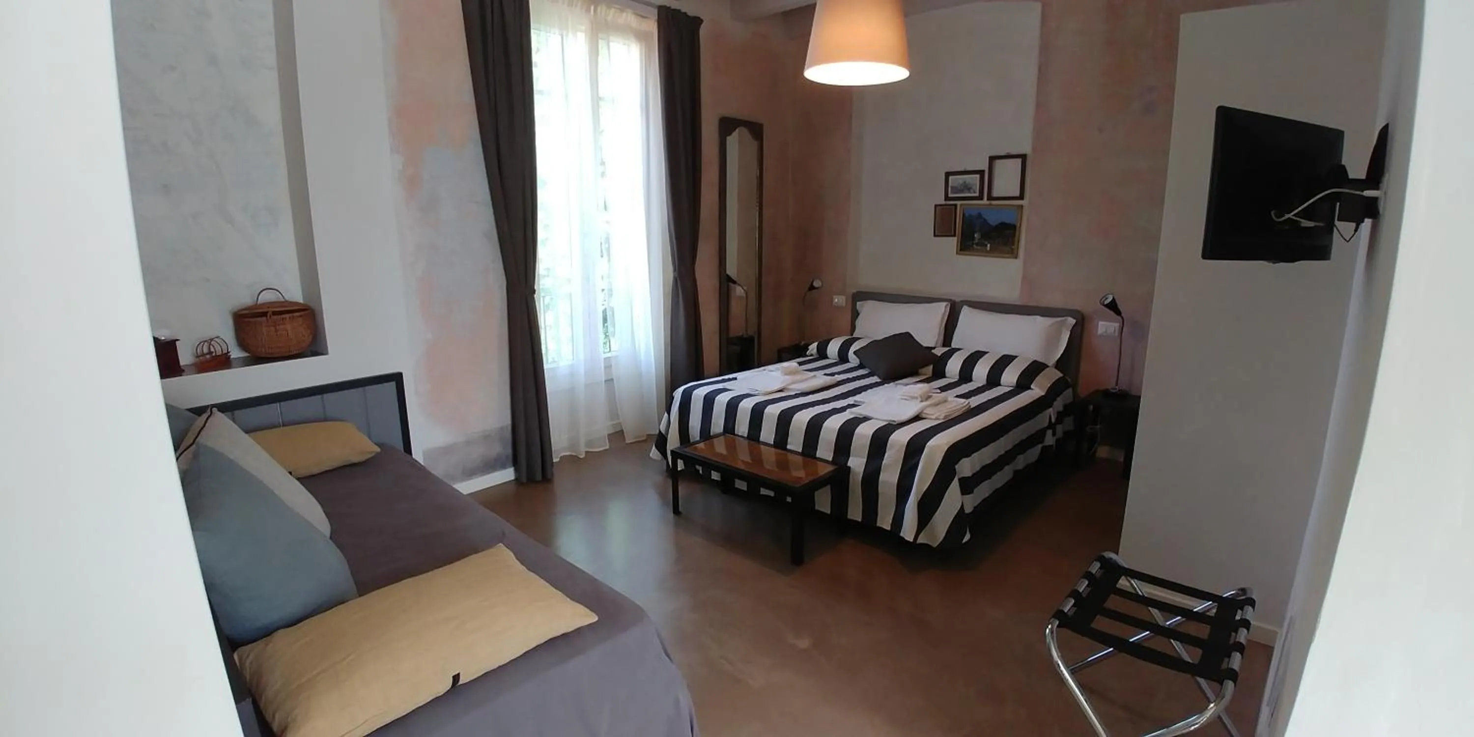 Photo of the whole room in Balbianino