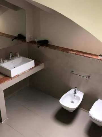 Bathroom in Balbianino