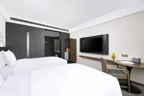 Deluxe Queen Room in UrCove by Hyatt Xi'an Tecno Road subway Platform Deluxe Queen Room in UrCove by Hyatt Xi'an Tecno Road subway Platform