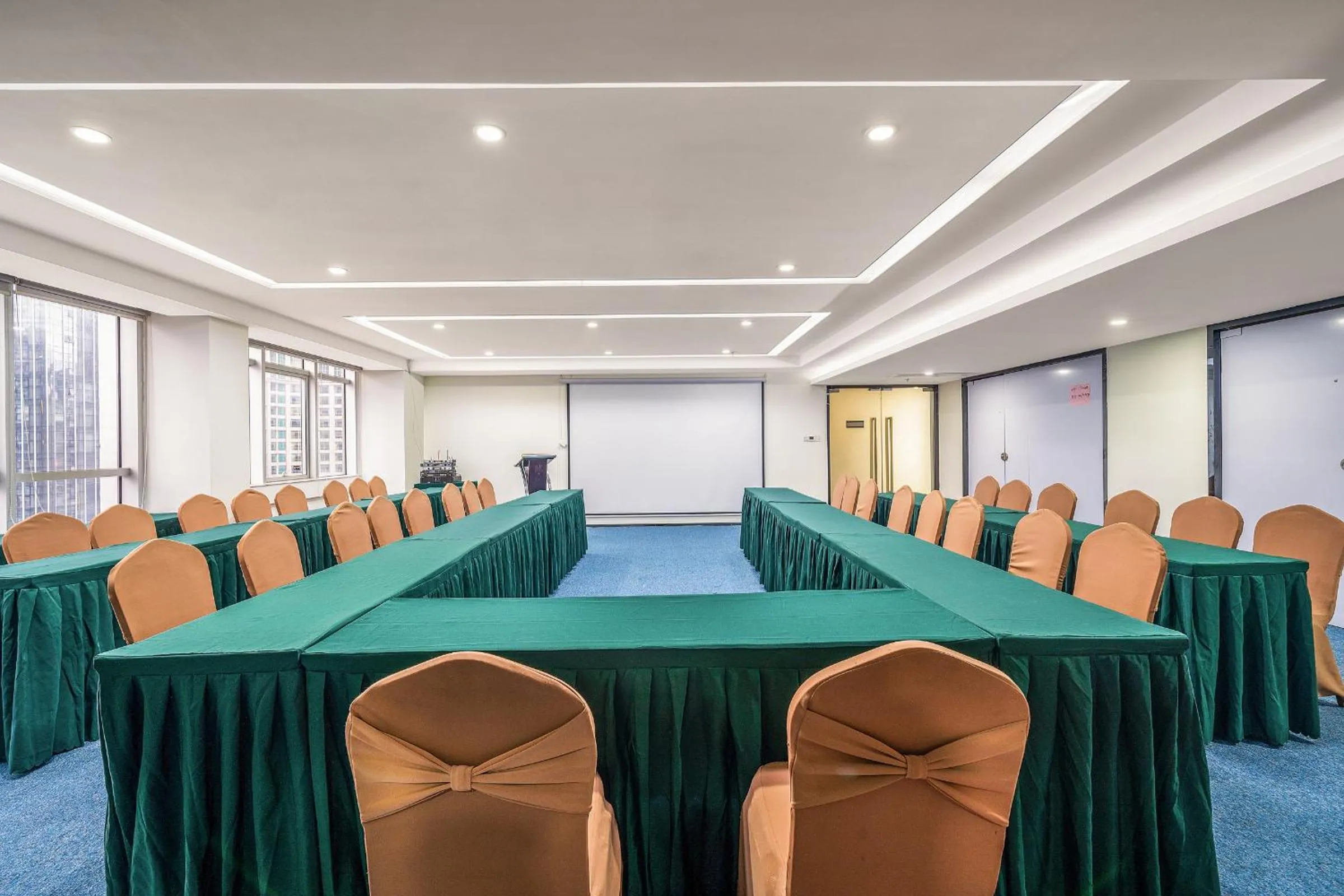 Meeting/conference room in Echeng Hotel
