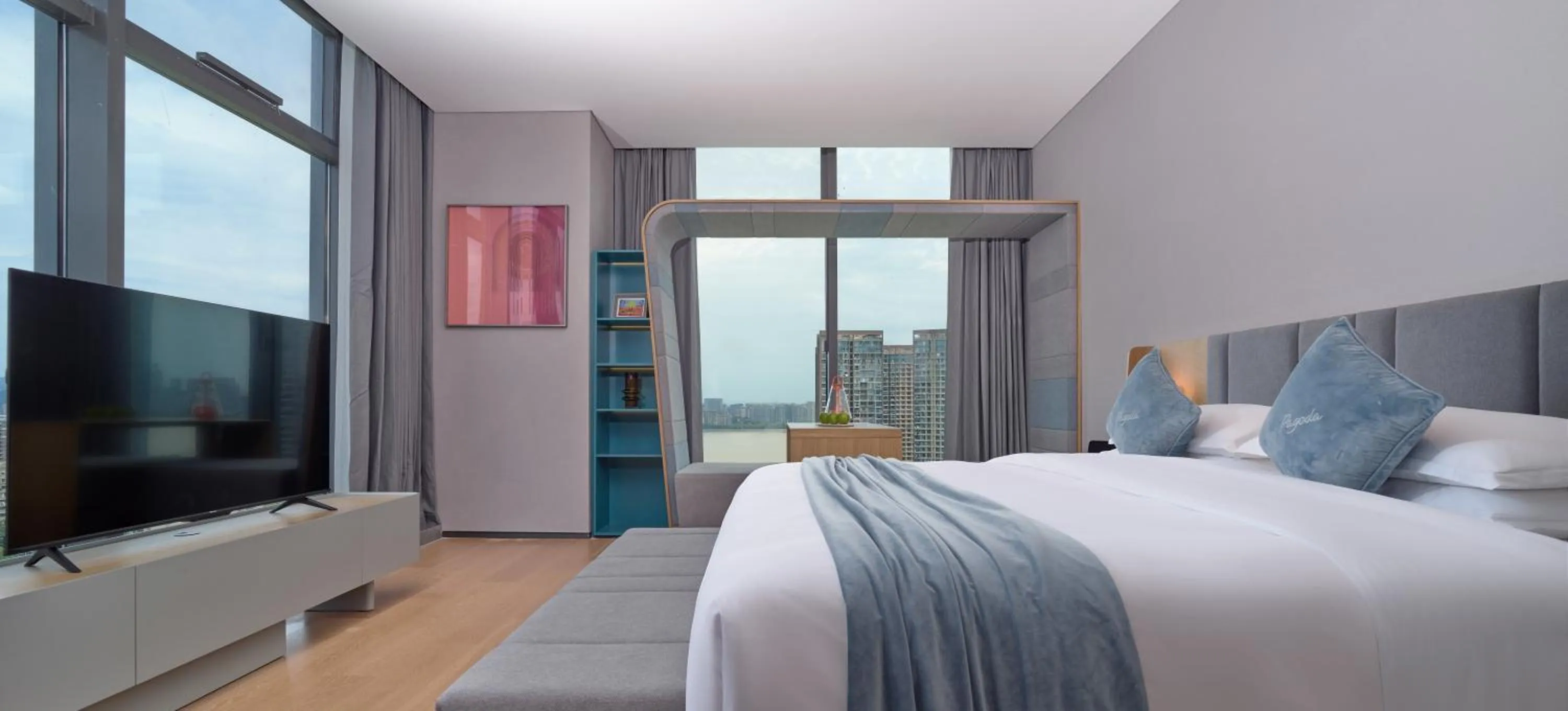 Bed in Pagoda Hotel Hangzhou Binjiang