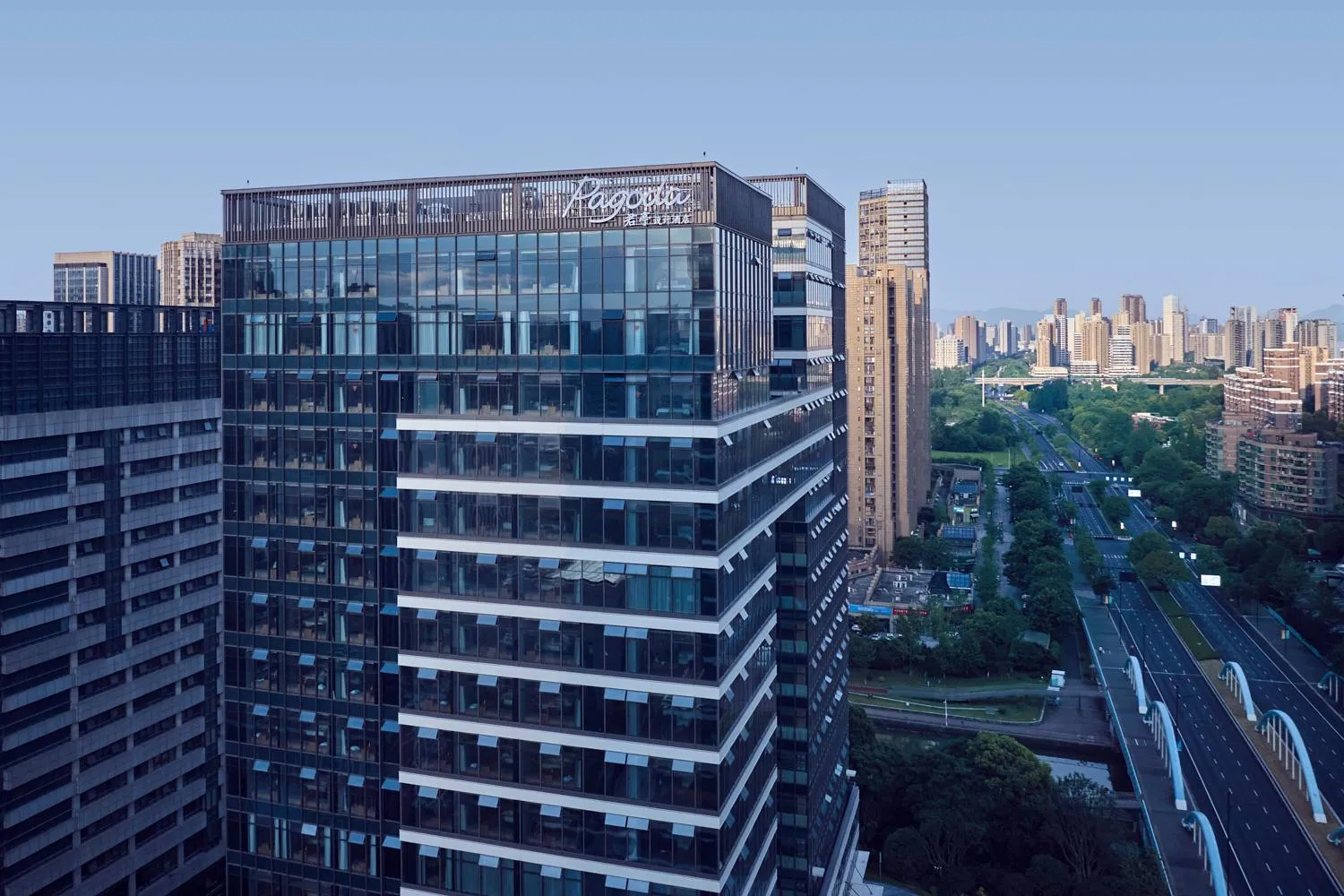 Property building in Pagoda Hotel Hangzhou Binjiang