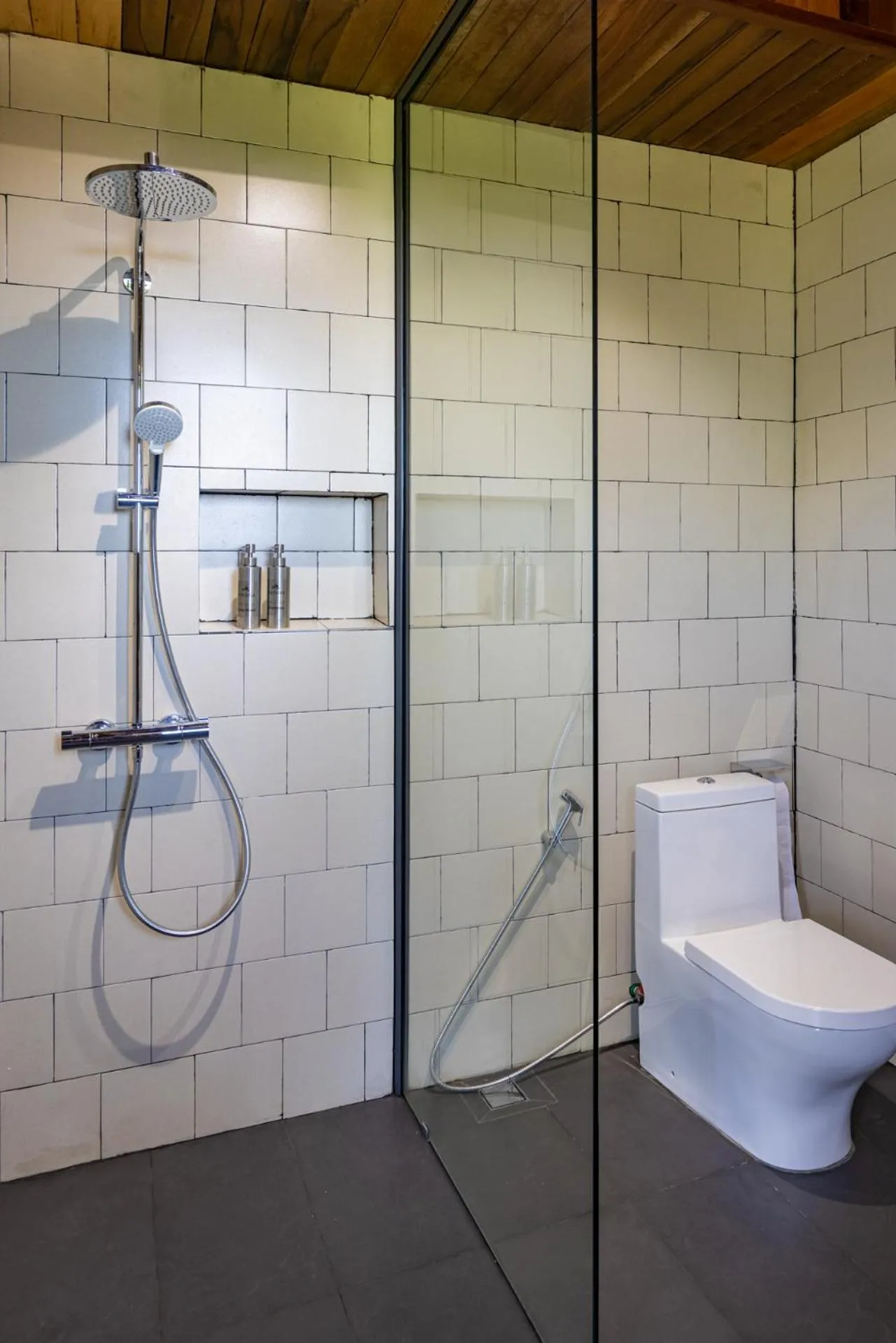 Shower in Payana Kampot