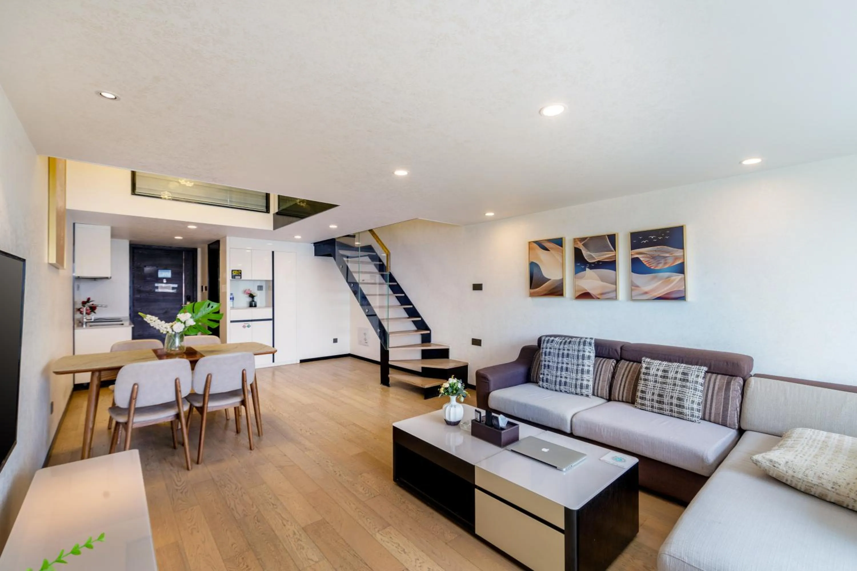 Seating area in Xinghe Times Apartment - Shenzhen North Railway Station