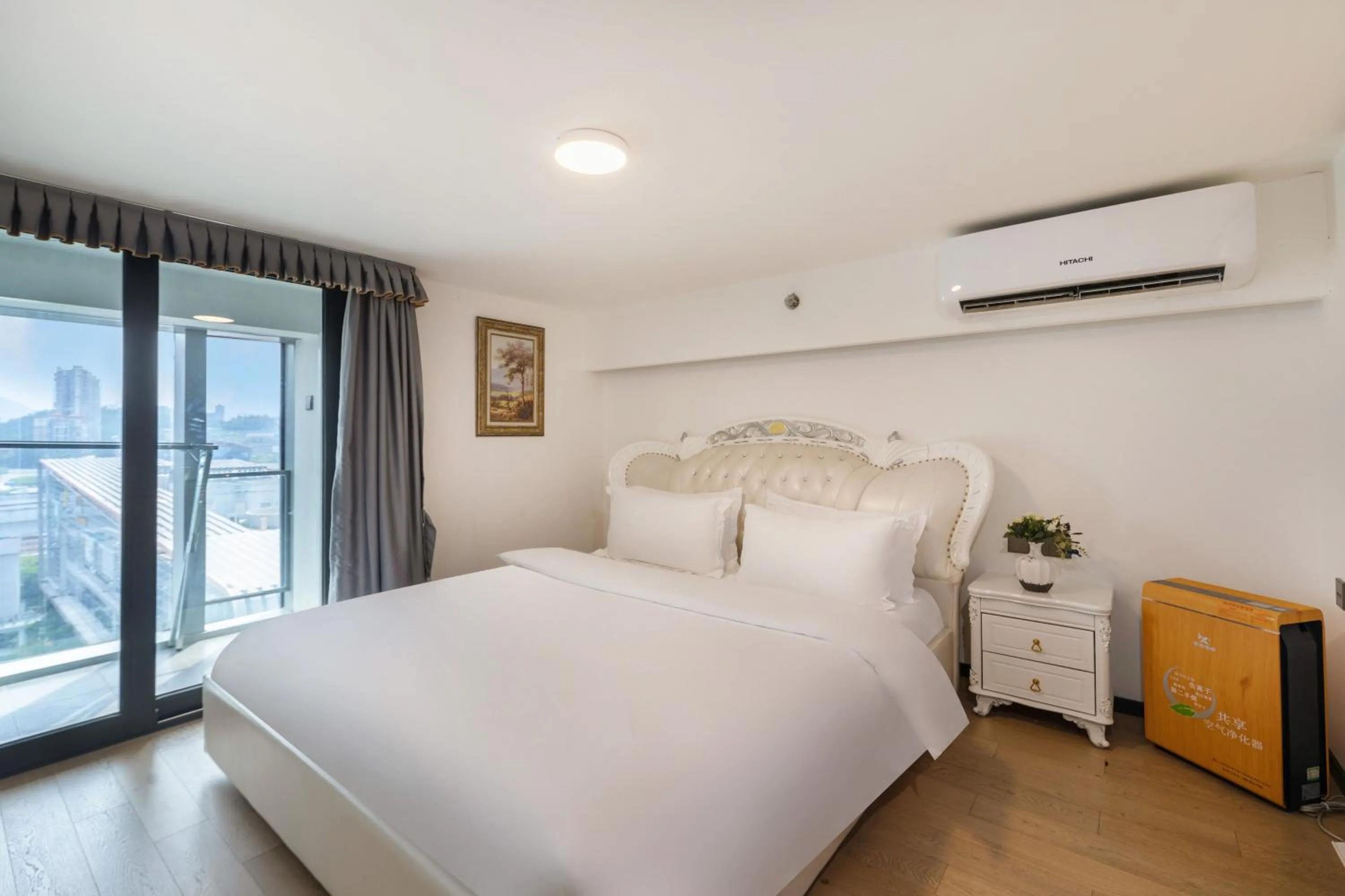 Bed in Xinghe Times Apartment - Shenzhen North Railway Station