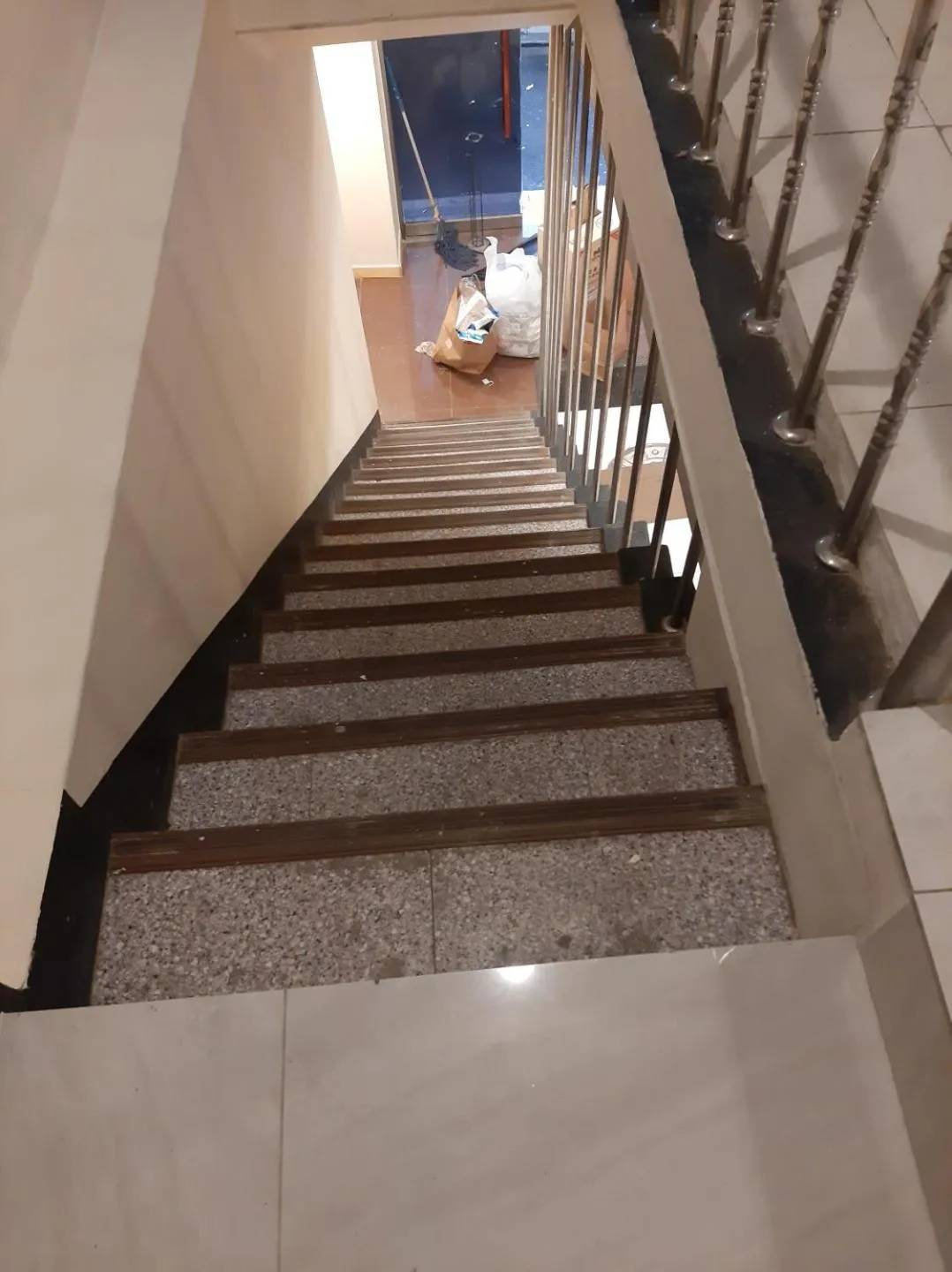 ELO Hostel