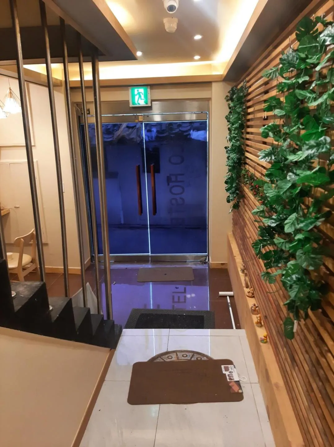 ELO Hostel