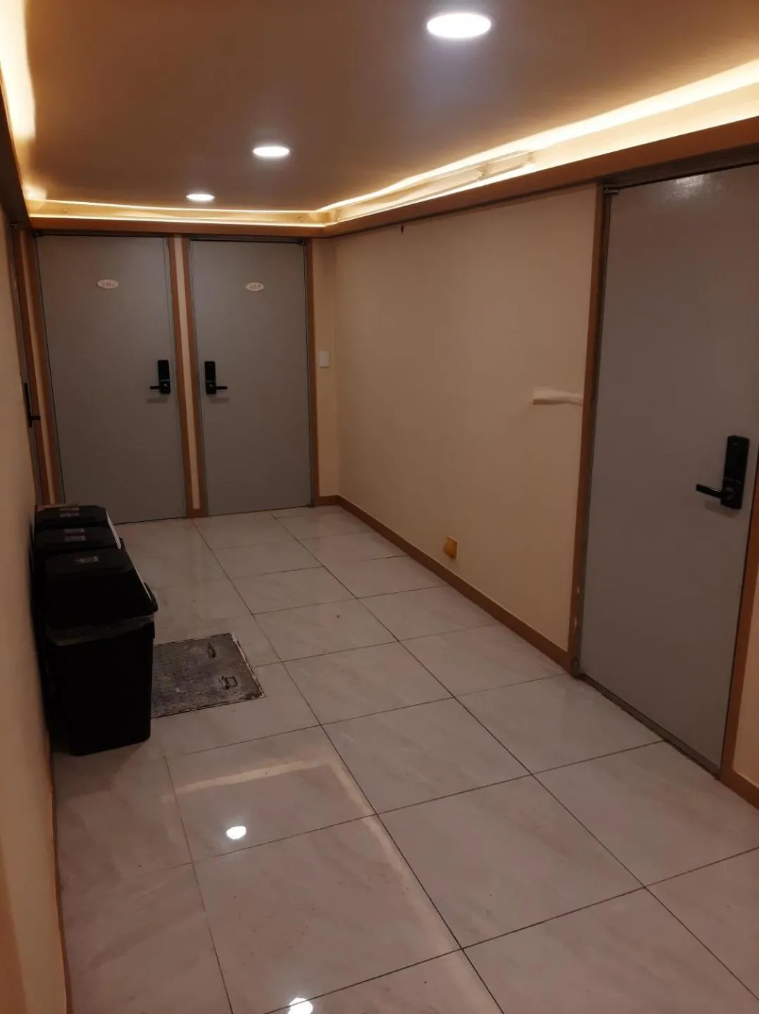 ELO Hostel