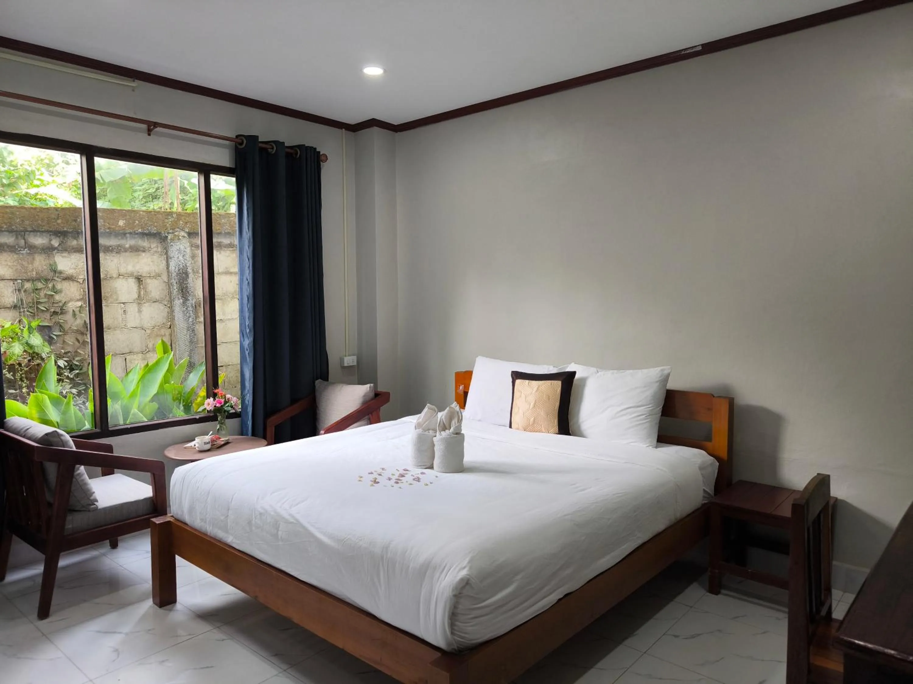 Bed in VangVieng Dokchampa Resort