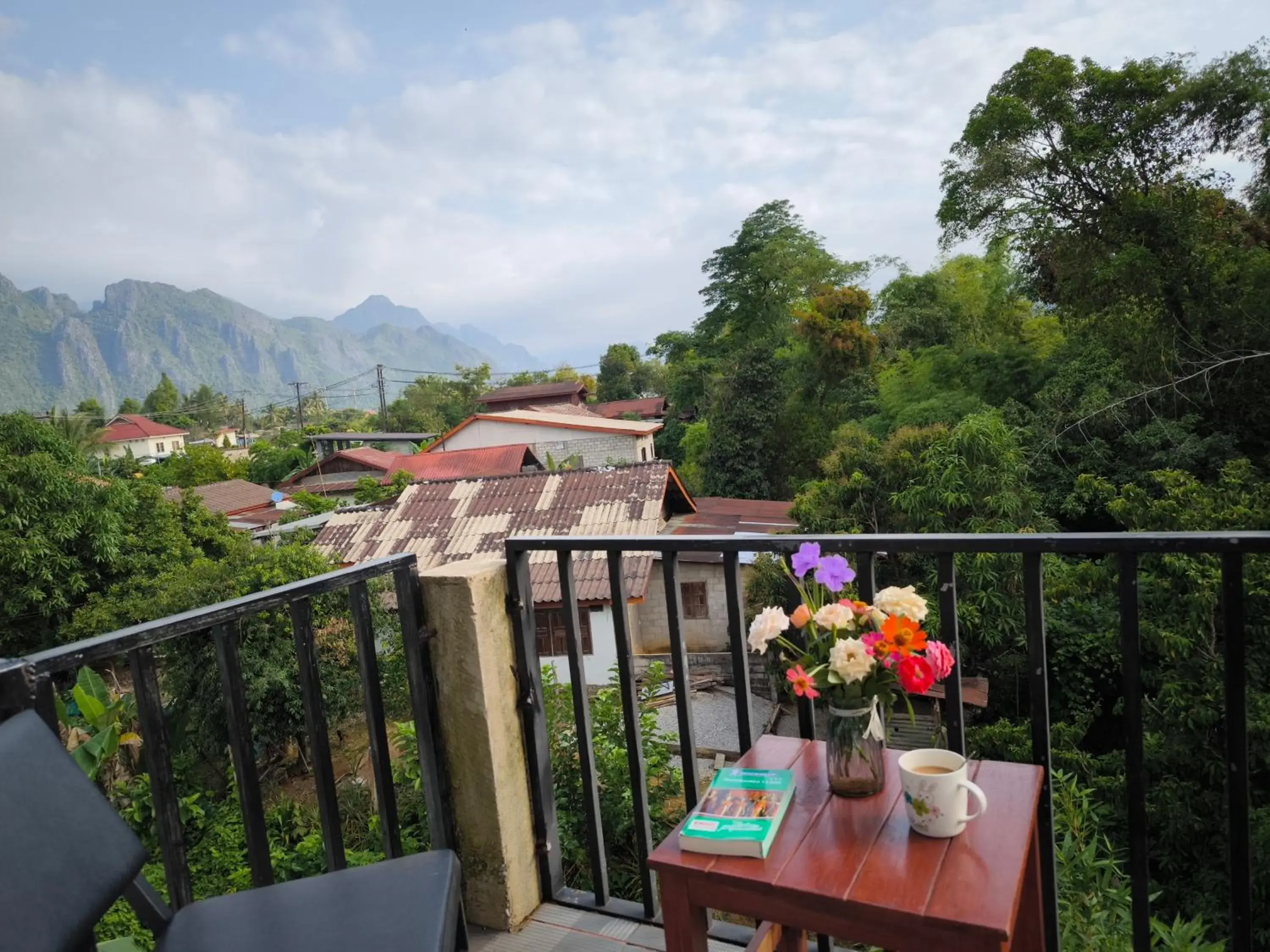 Mountain view in VangVieng Dokchampa Resort Mountain view in VangVieng Dokchampa Resort