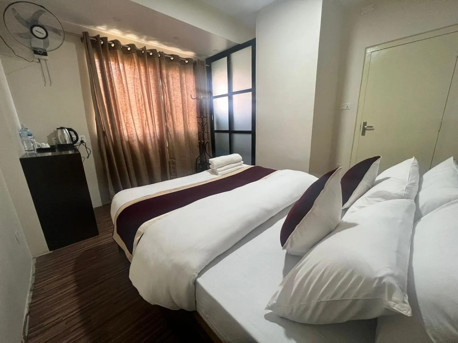 Bed in Hotel Down To Earth