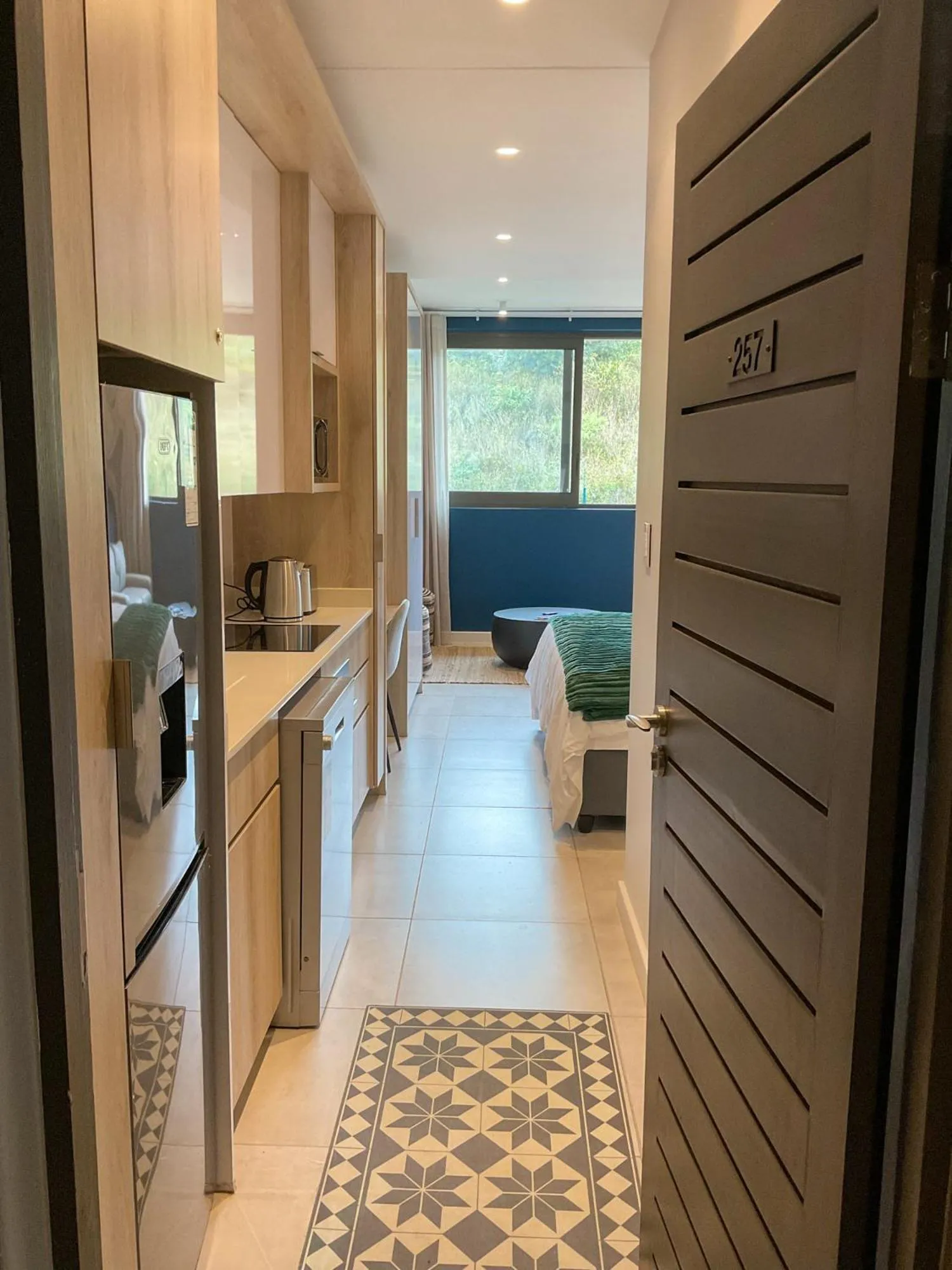 Kitchen or kitchenette in Zimbali Lakes Boulevard Suite 257